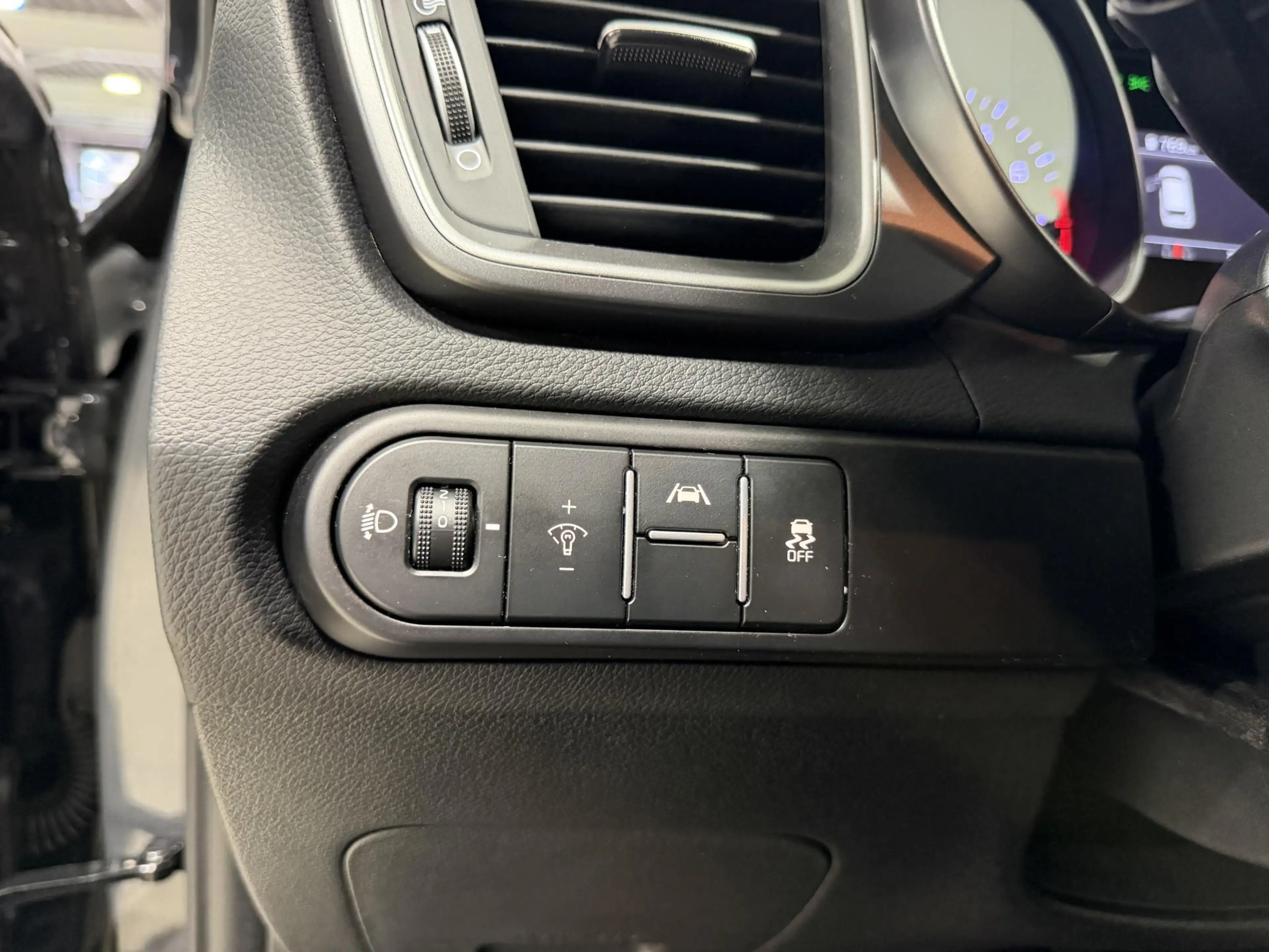 Kia Ceed SW / cee'd SW Sportswagon 1.5 T-GDi DynamicLine Trekhaak, Apple — photo 14