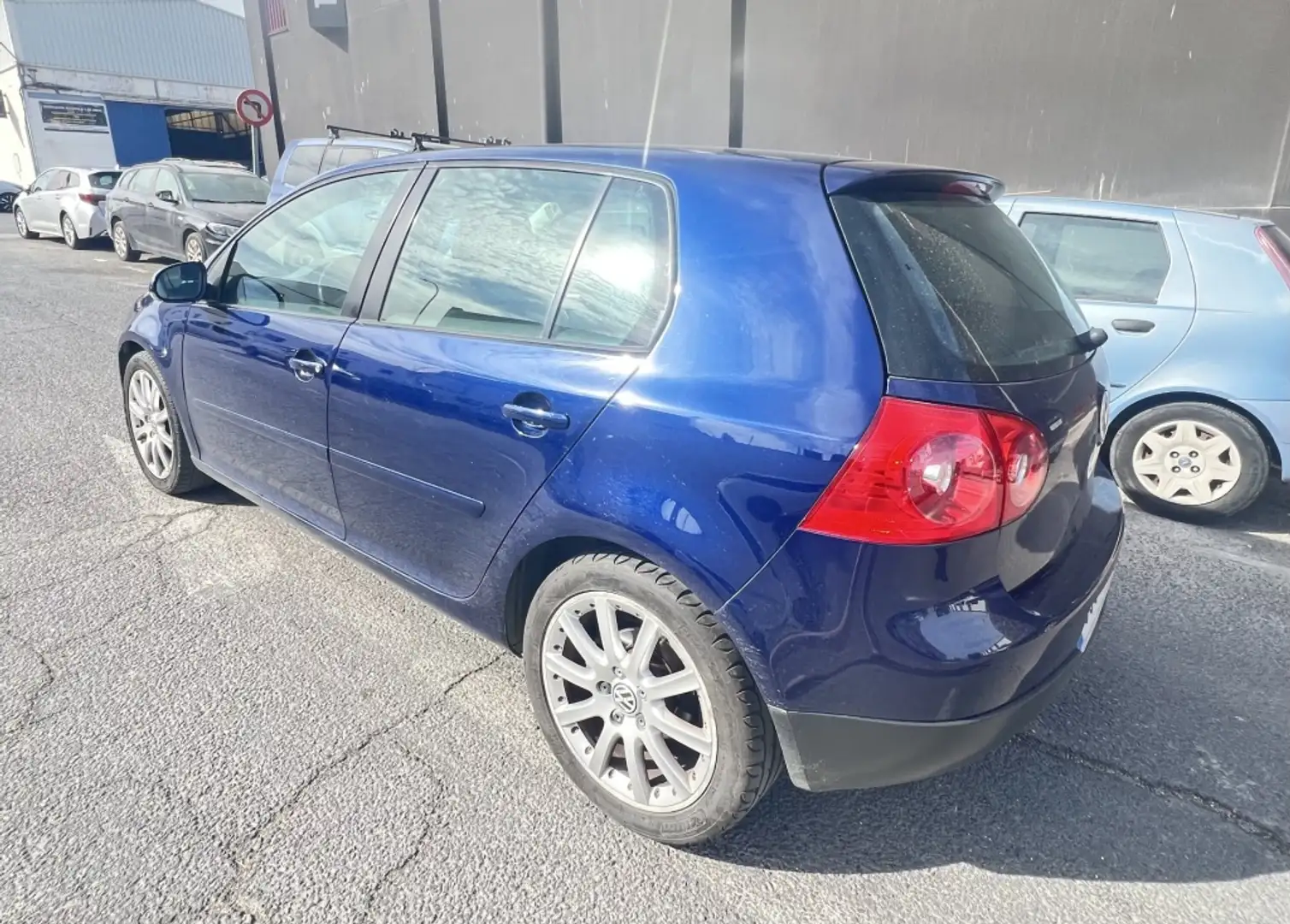 Volkswagen Golf 1.6 FSI Sportline Tiptronic Azul - 2