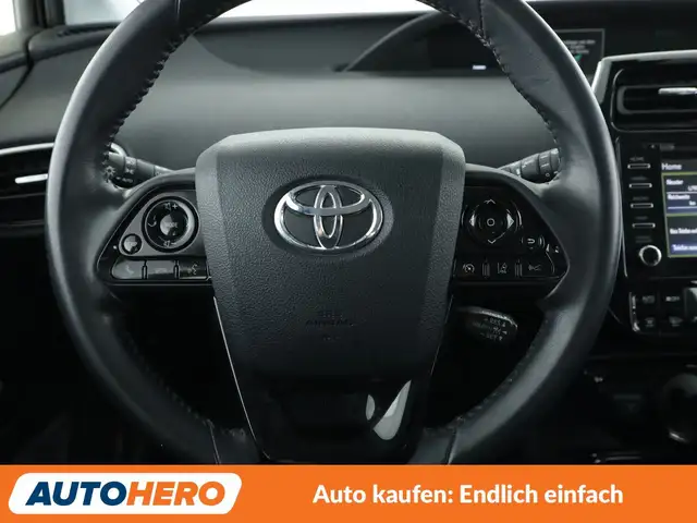 Toyota Prius view 19