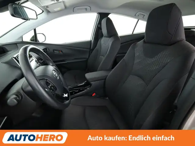 Toyota Prius view 10