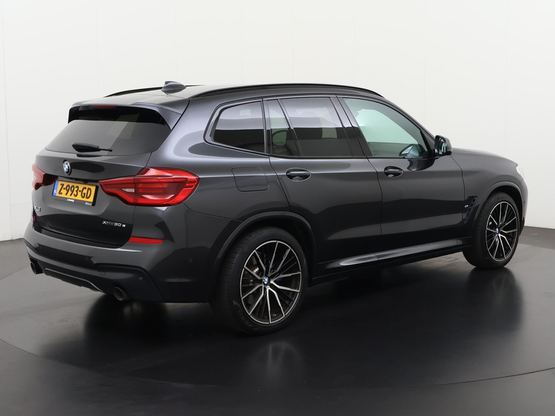 BMW X3 xDrive30e M Sport Shadow Plug-In | 360 Camera | El — photo 4