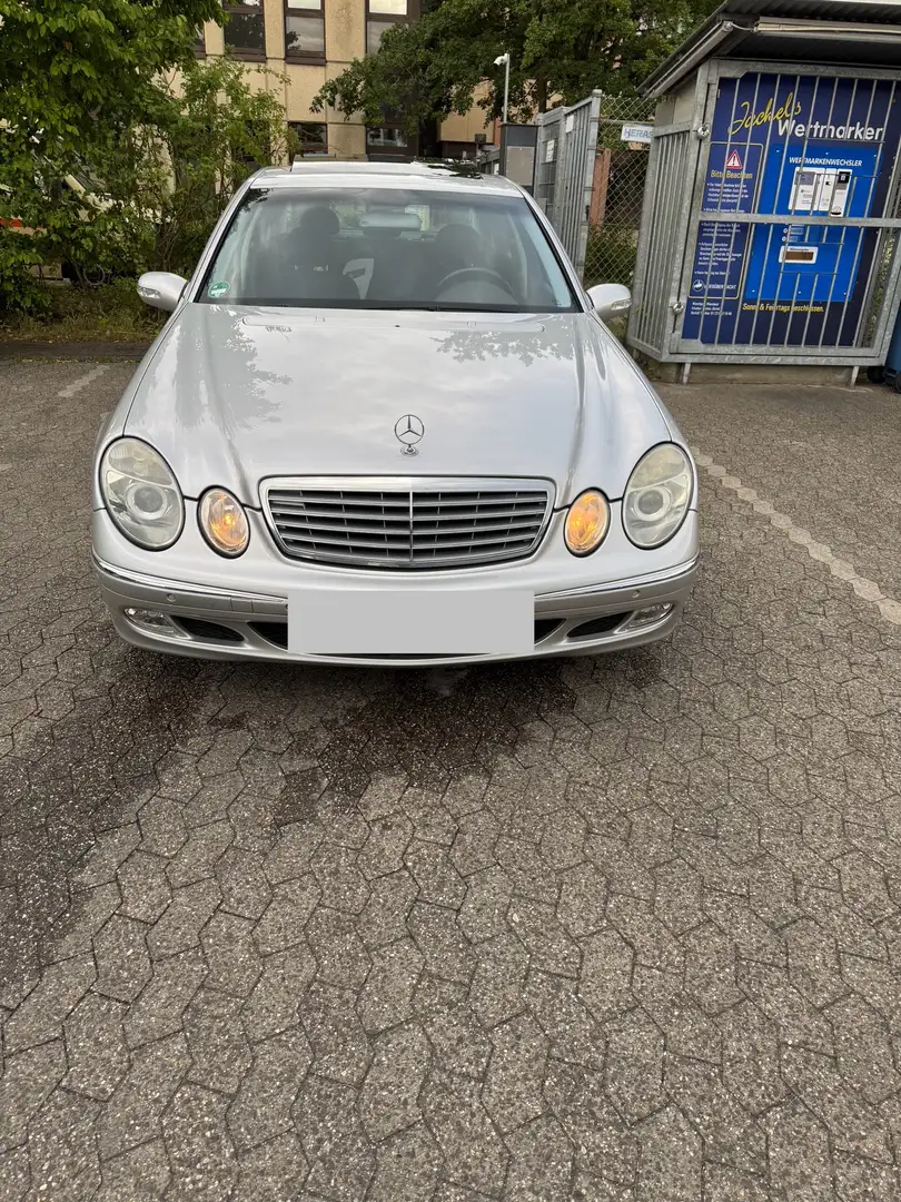 Mercedes-Benz E 240 Avantgarde Gri - 1