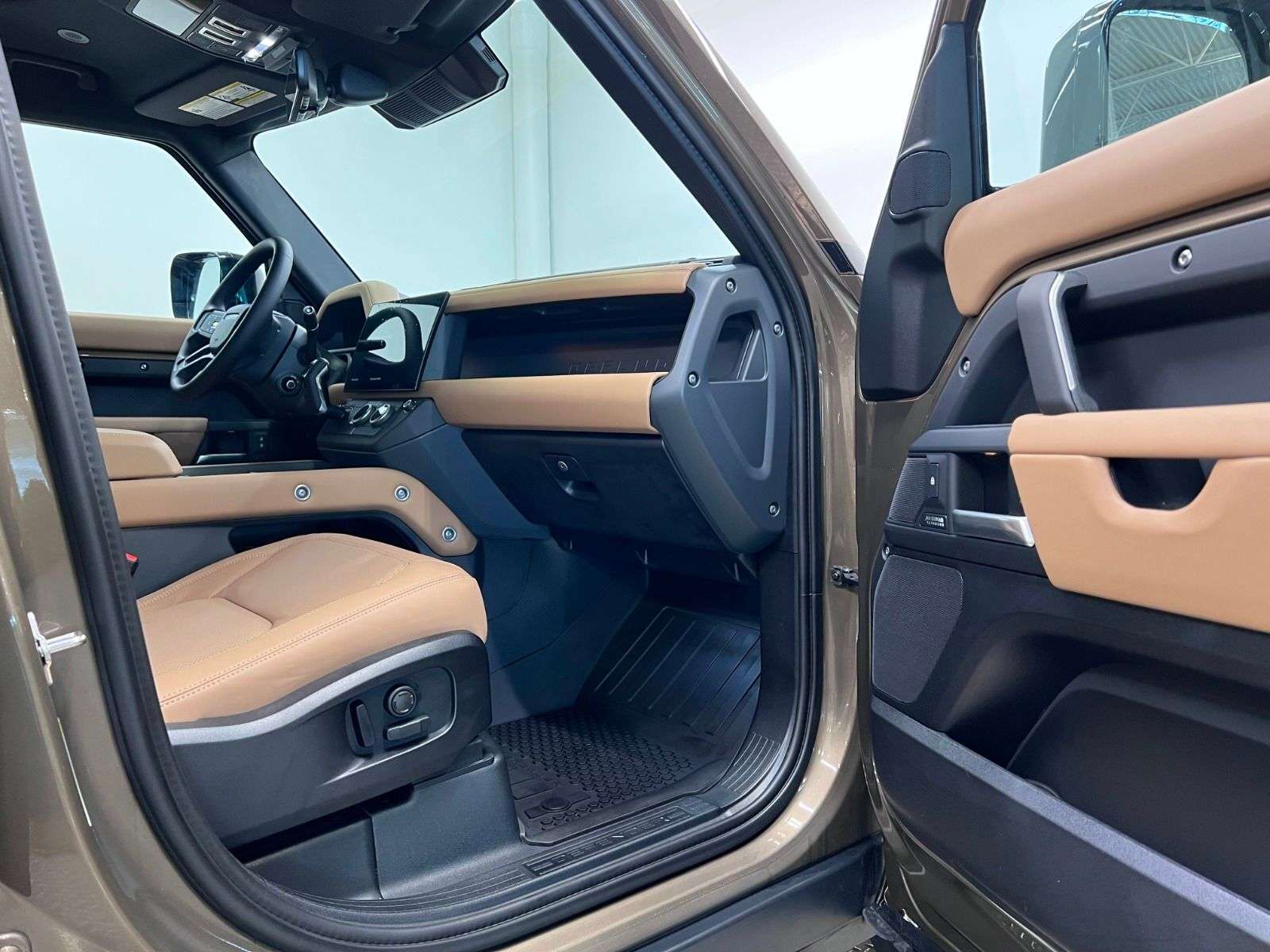 2026 Land Rover Defender 110 P400 X-DYNAMIC SE thumb 27