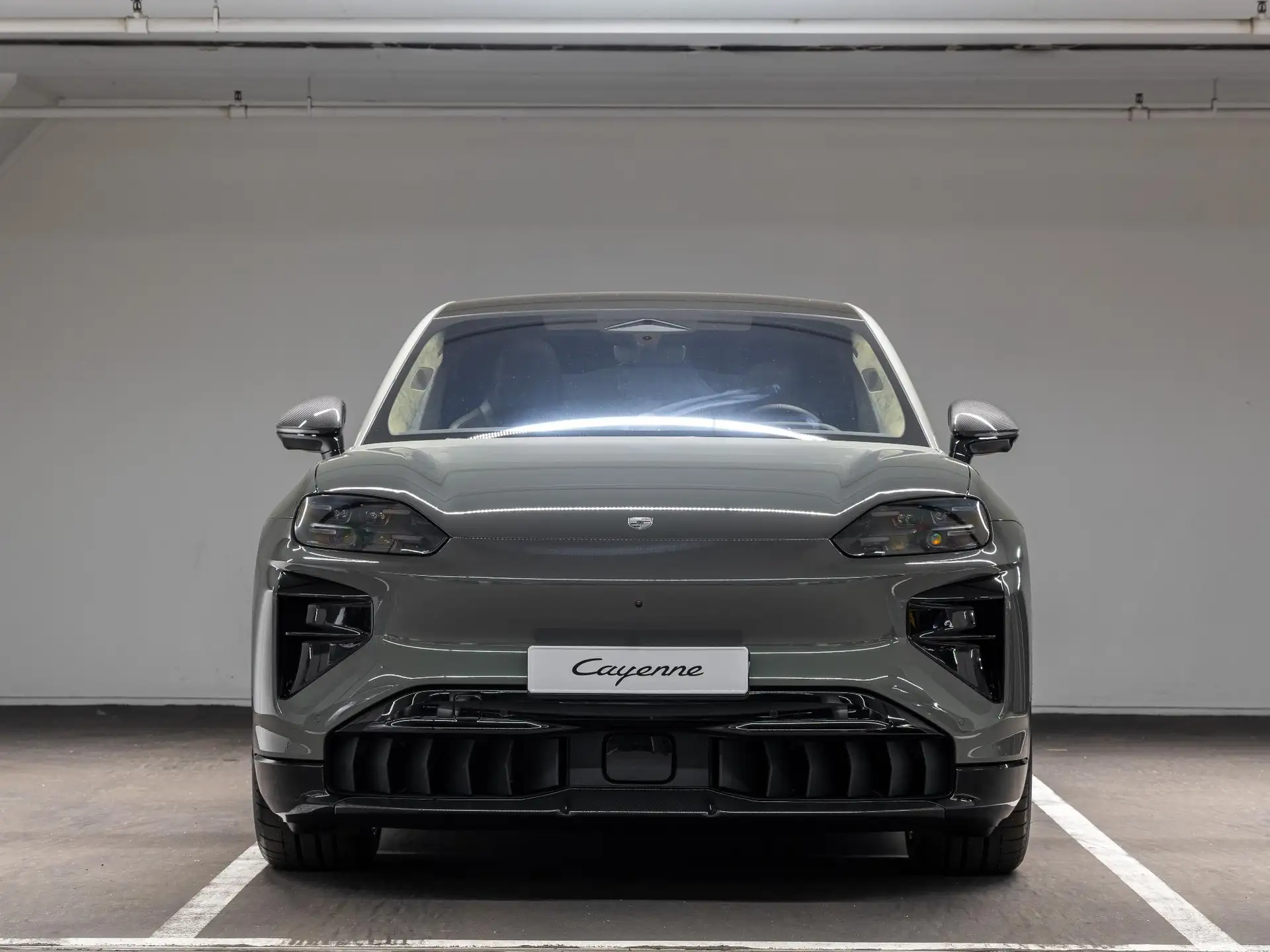 포르쉐 카이엔 Electric 2026 화이트 사진 4