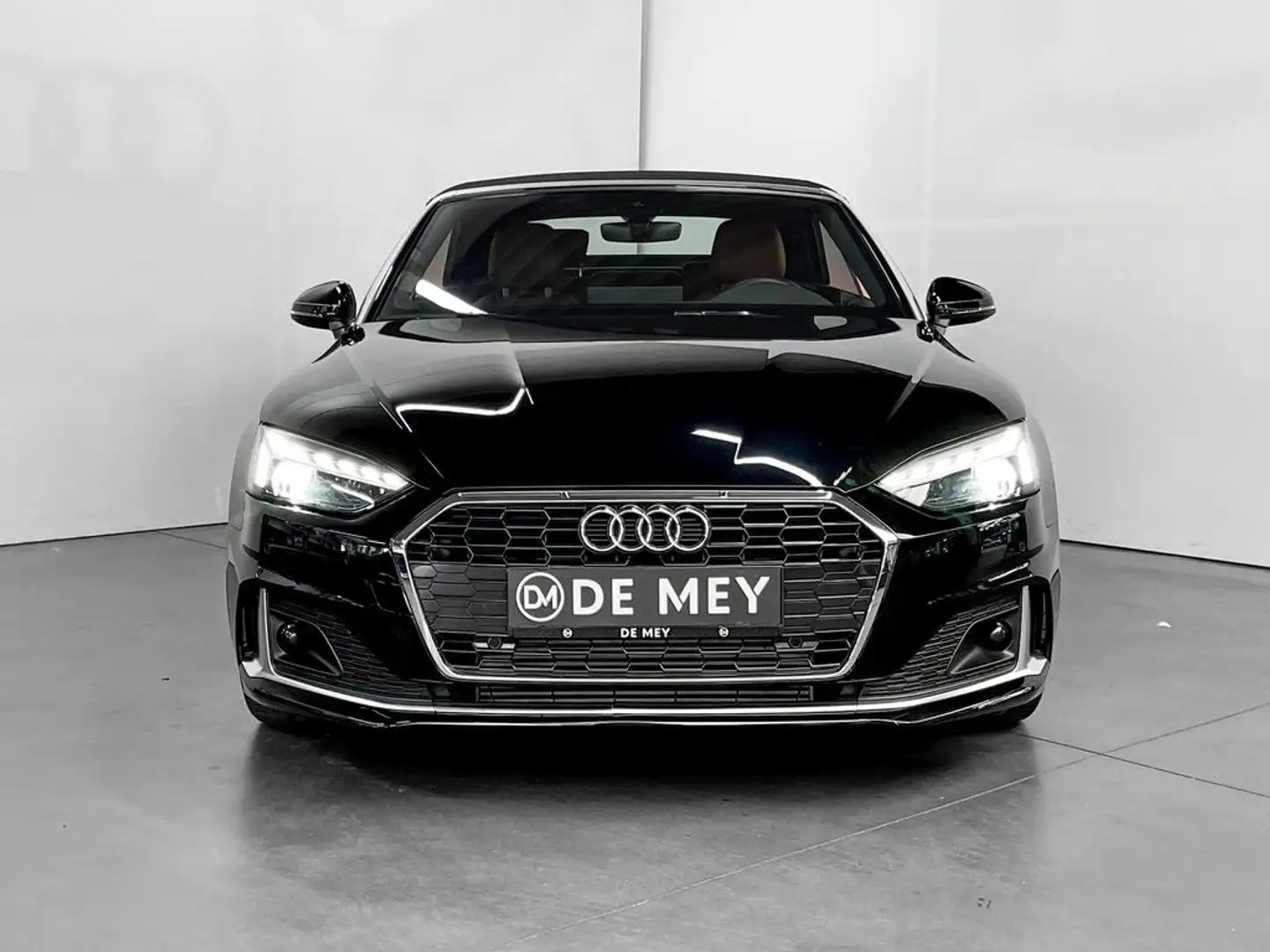 Audi A5 Cabriolet Business Ed. Advanced 35 TFSI S tronic / Carplay / Gps / Leder / Keyless / C.C Zwart - 2