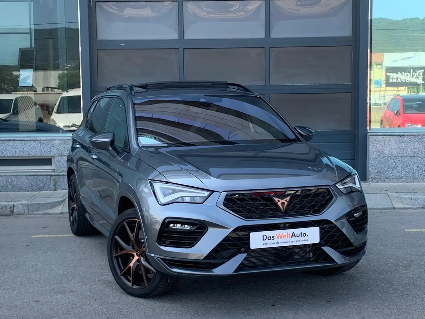 CUPRA Ateca 2.0 TSI 300 DSG 4Drive Grau - 2