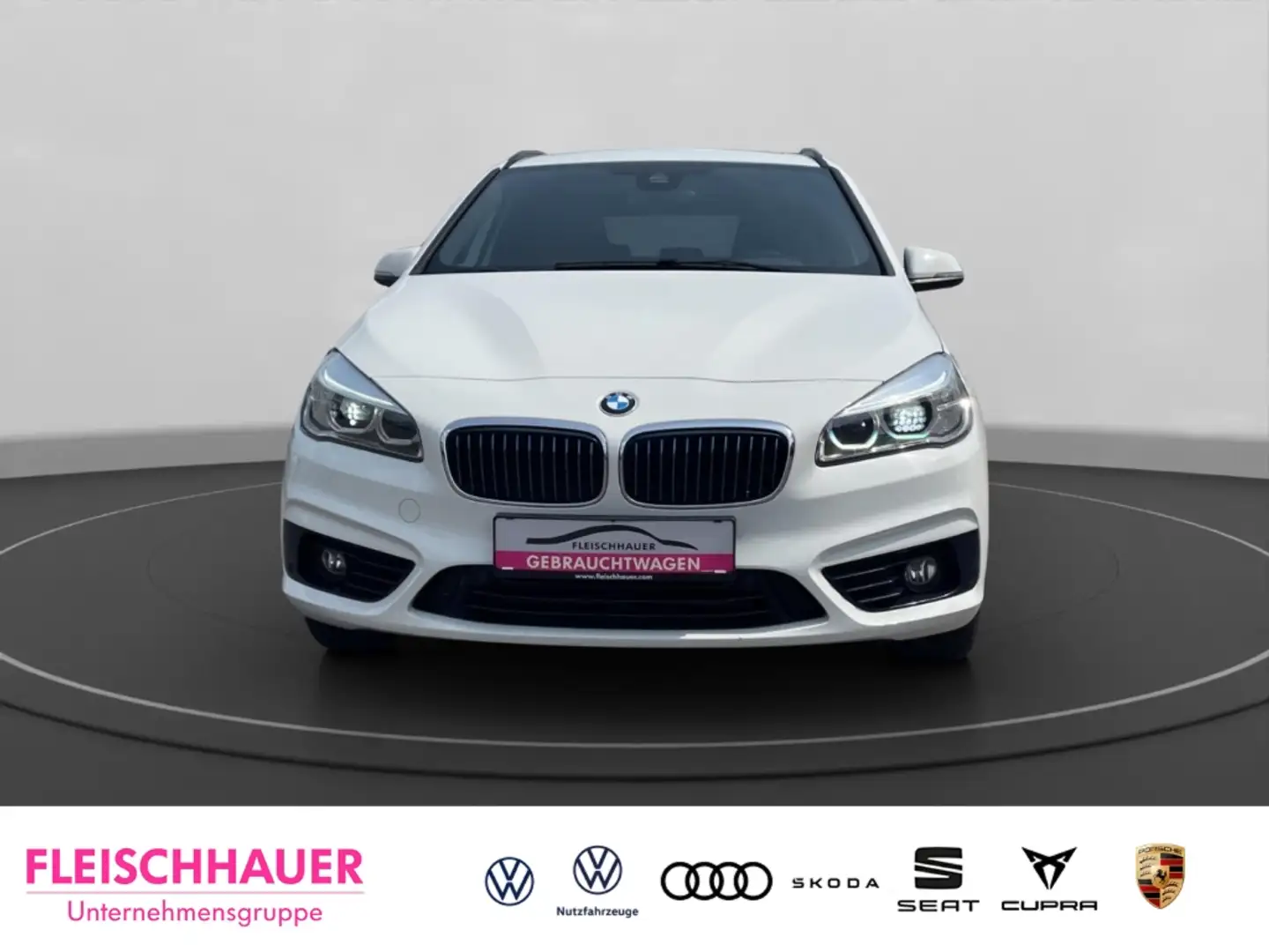 BMW 225 Active Tourer xe Sport Line iPerformance Panodach Blanc - 2