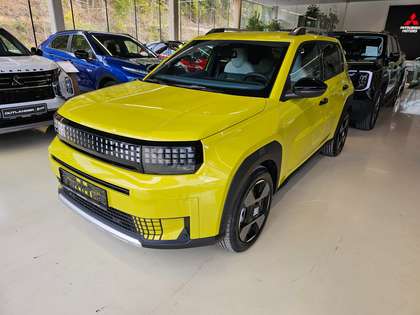 Fiat Grande Panda Hybrid La Prima