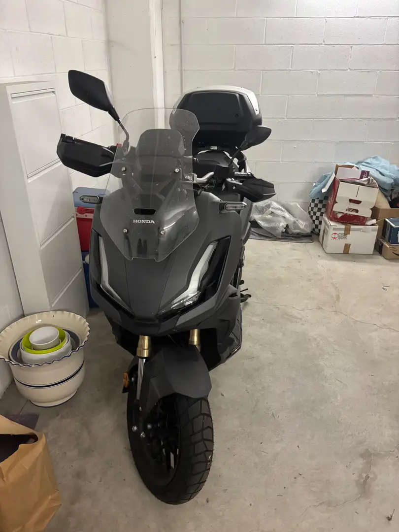 Honda ADV 350 Gri - 1