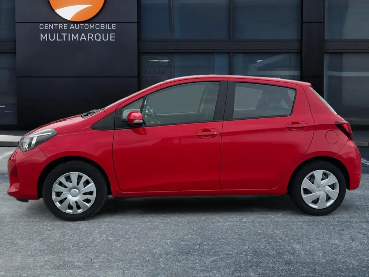 Toyota Yaris Yaris — photo 2