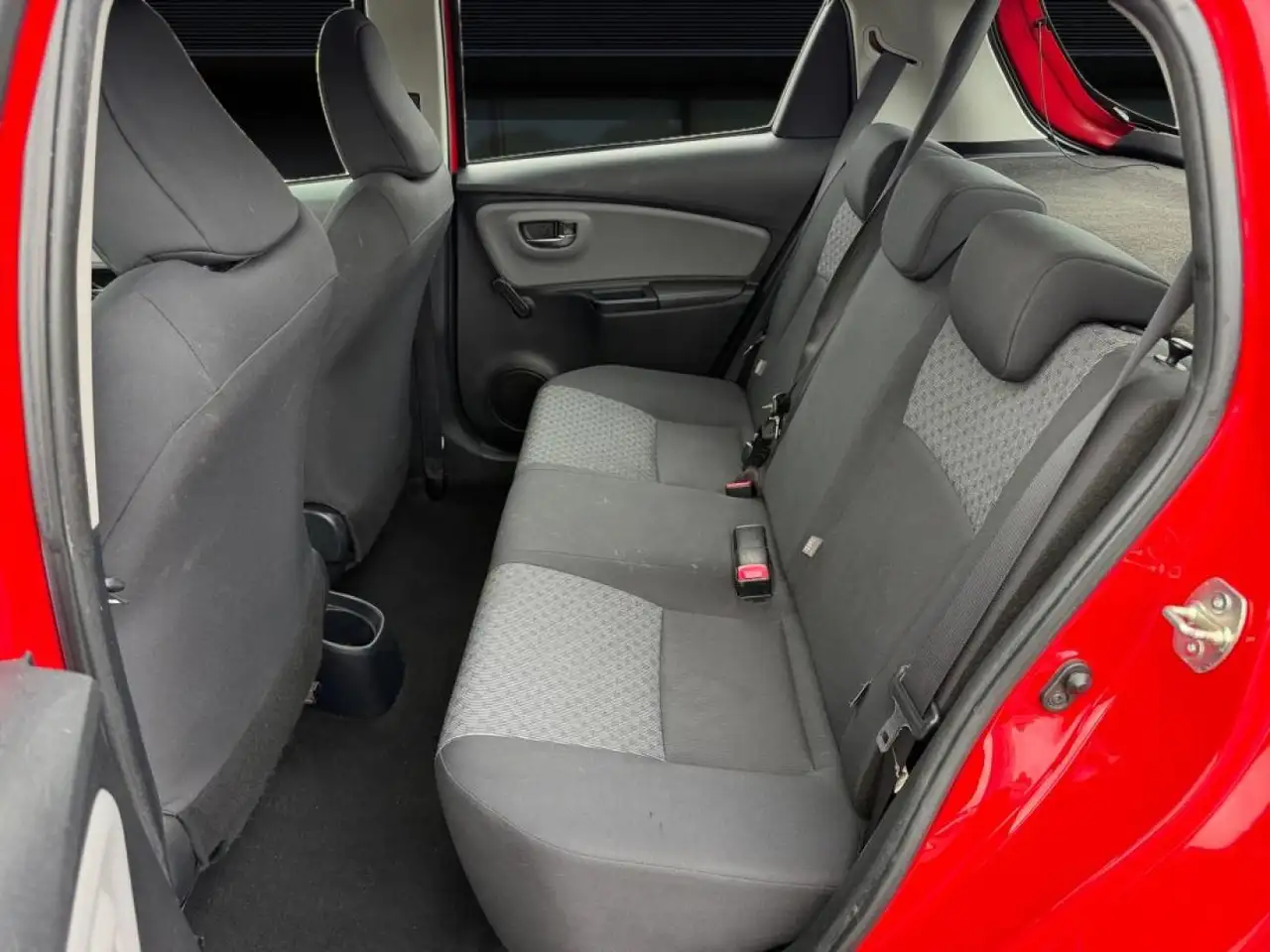 Toyota Yaris Yaris — photo 13