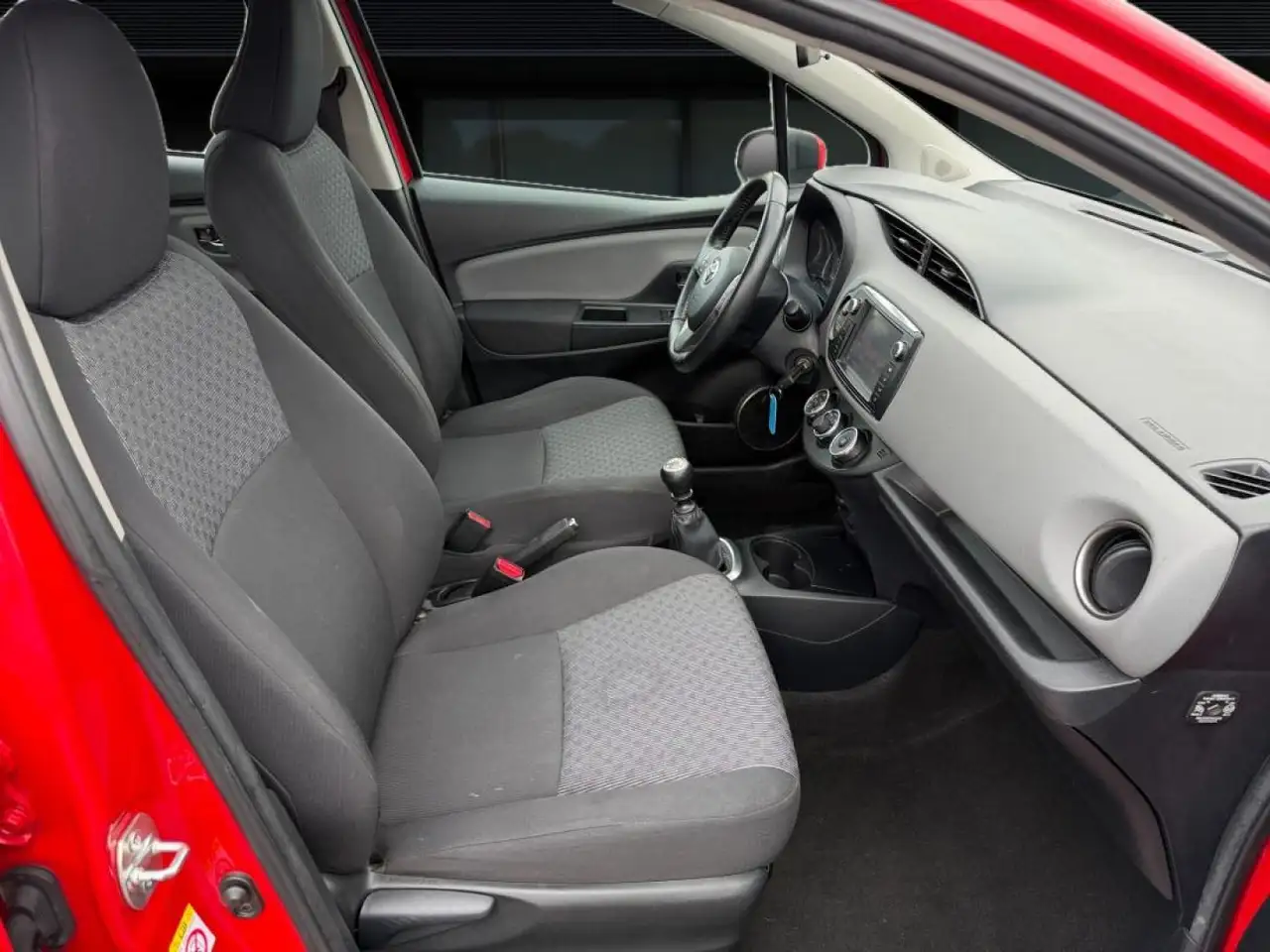 Toyota Yaris Yaris — photo 15