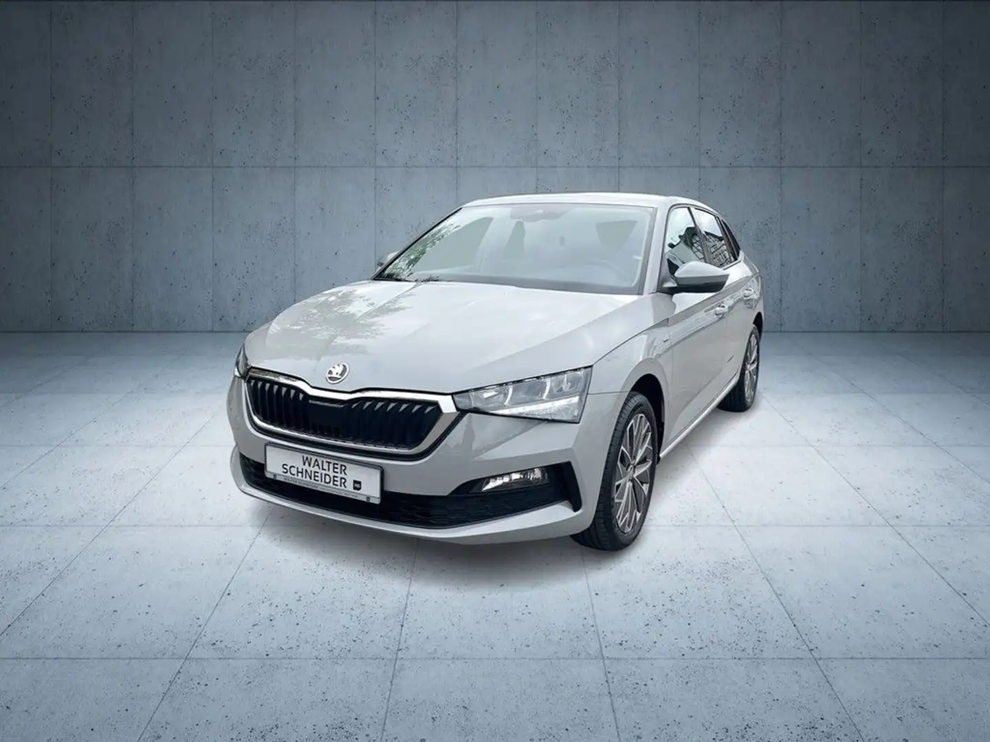 Skoda Scala 1.0 TSI DSG Clever LED PDC SHZ Gris - 2