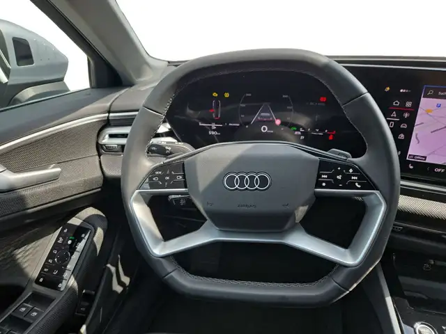 Audi A6 view 13