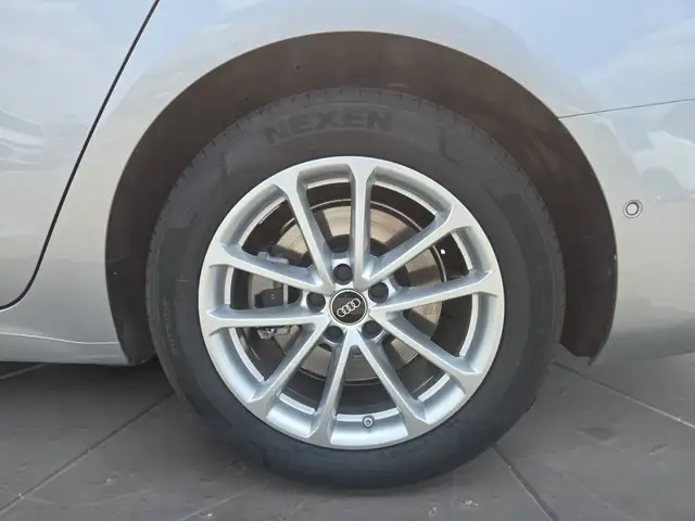Audi A6 view 15