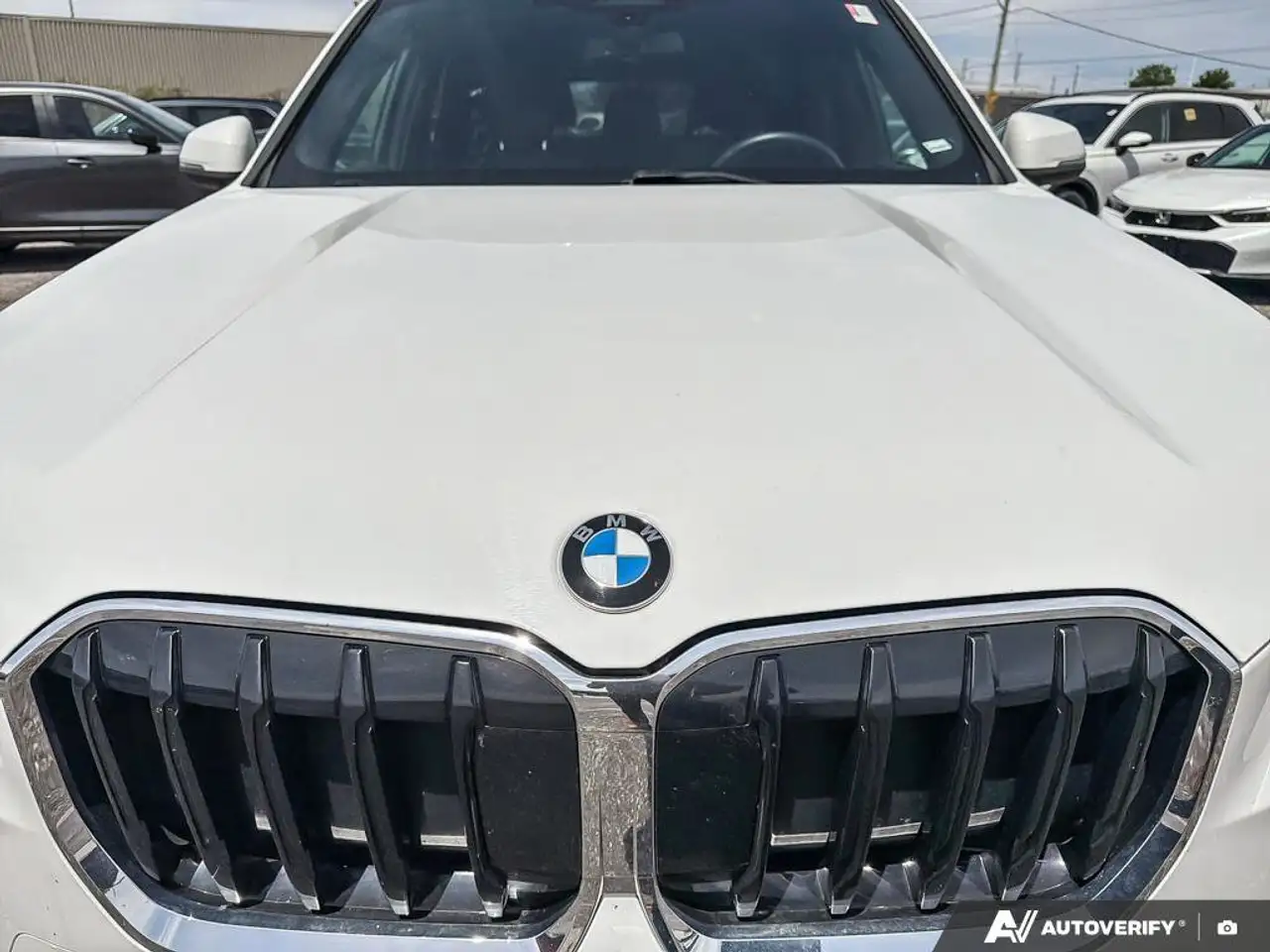 BMW X1 снимка BMW X1