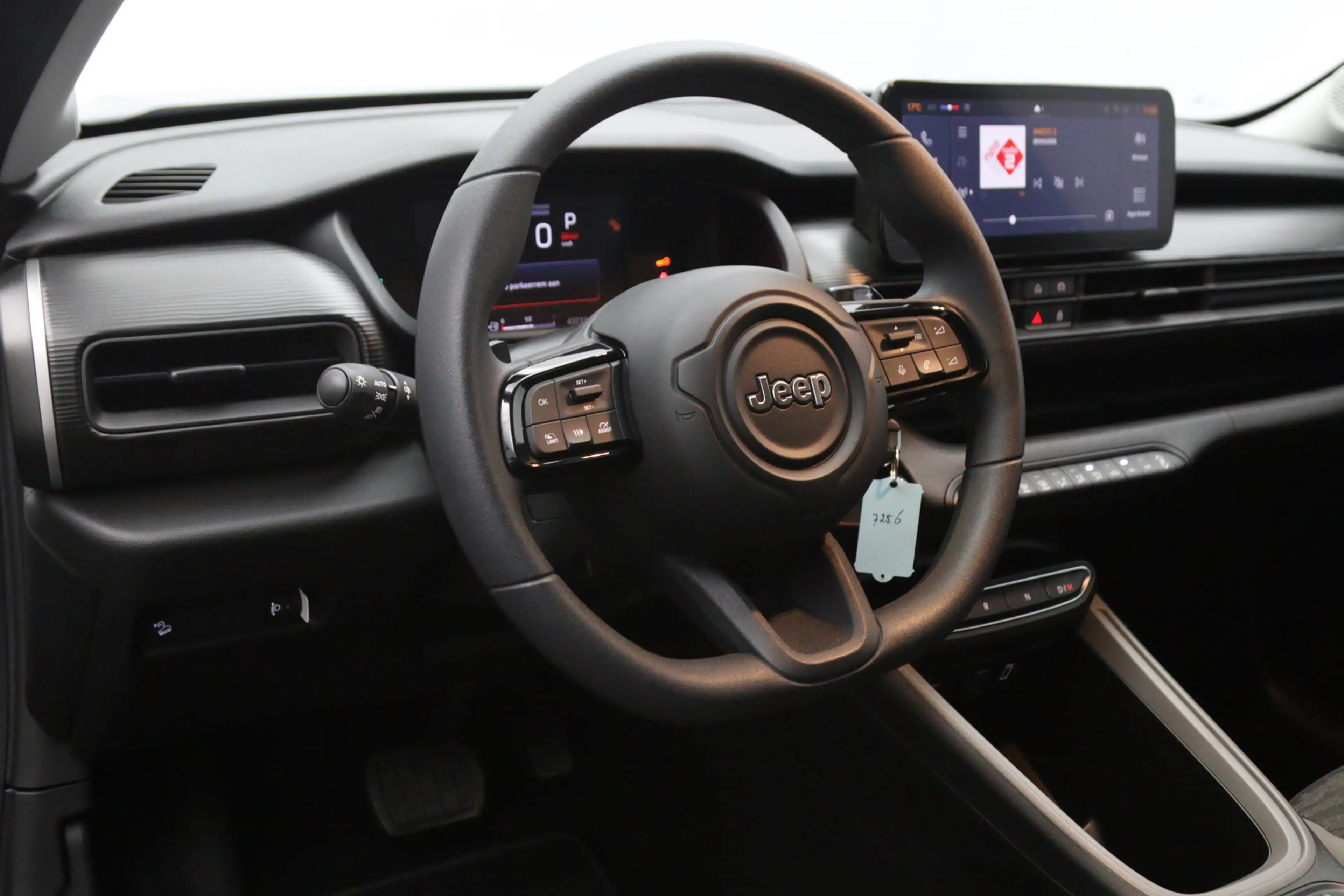 Jeep Avenger 1.2 e-Hybrid 110 PK Automaat Longitude, Carplay, C — photo 2