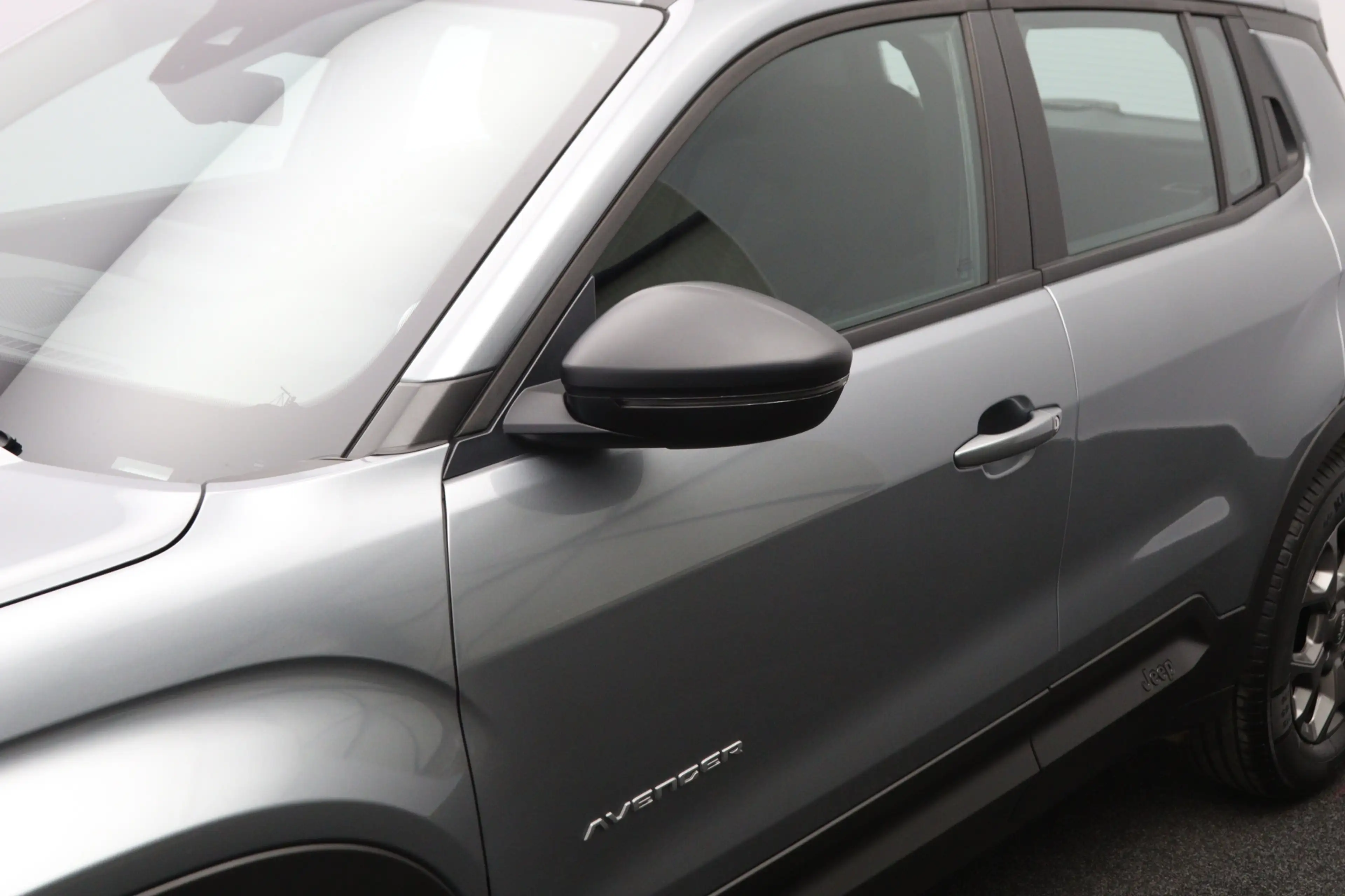 Jeep Avenger 1.2 e-Hybrid 110 PK Automaat Longitude, Carplay, C — photo 20