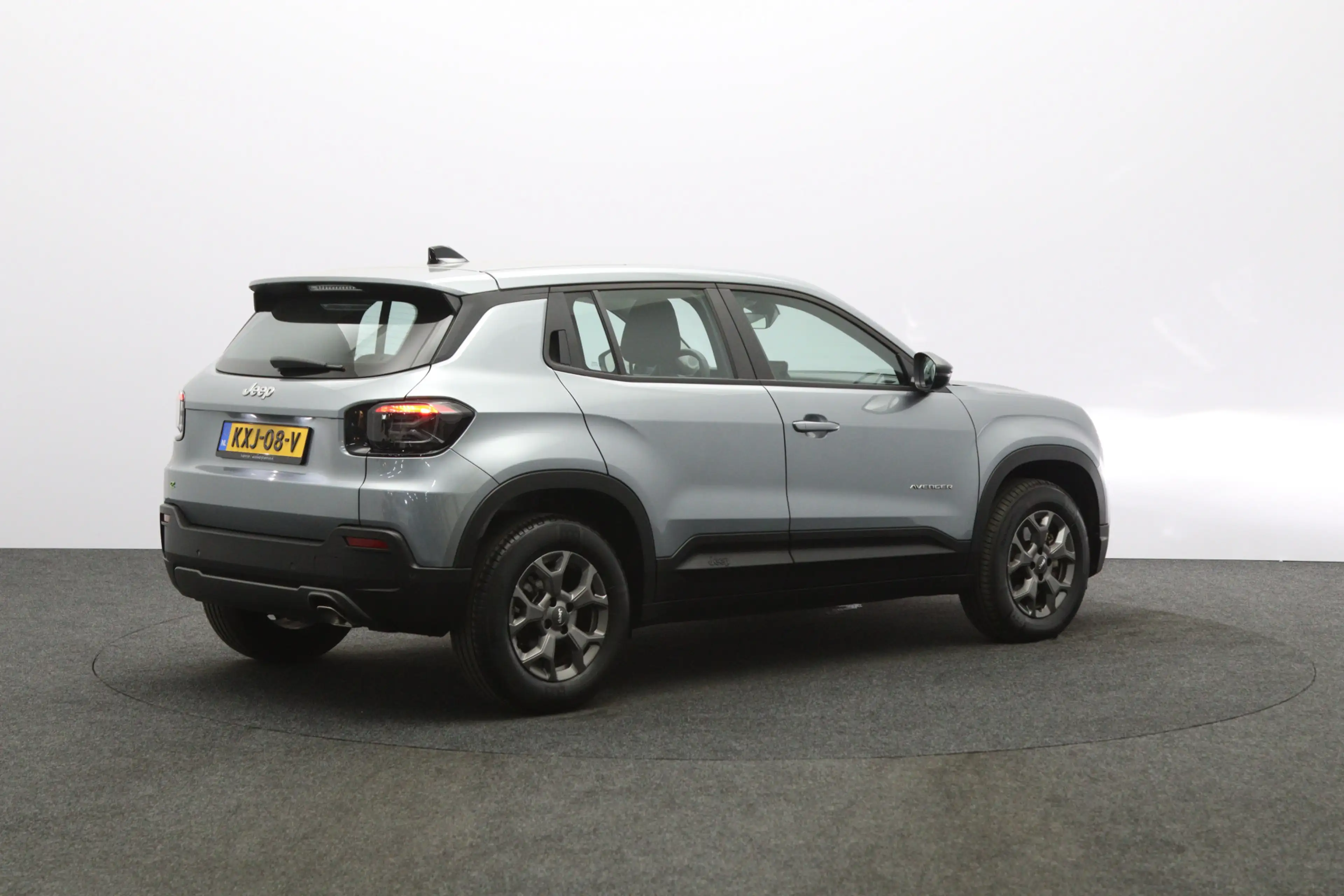 Jeep Avenger 1.2 e-Hybrid 110 PK Automaat Longitude, Carplay, C — photo 12