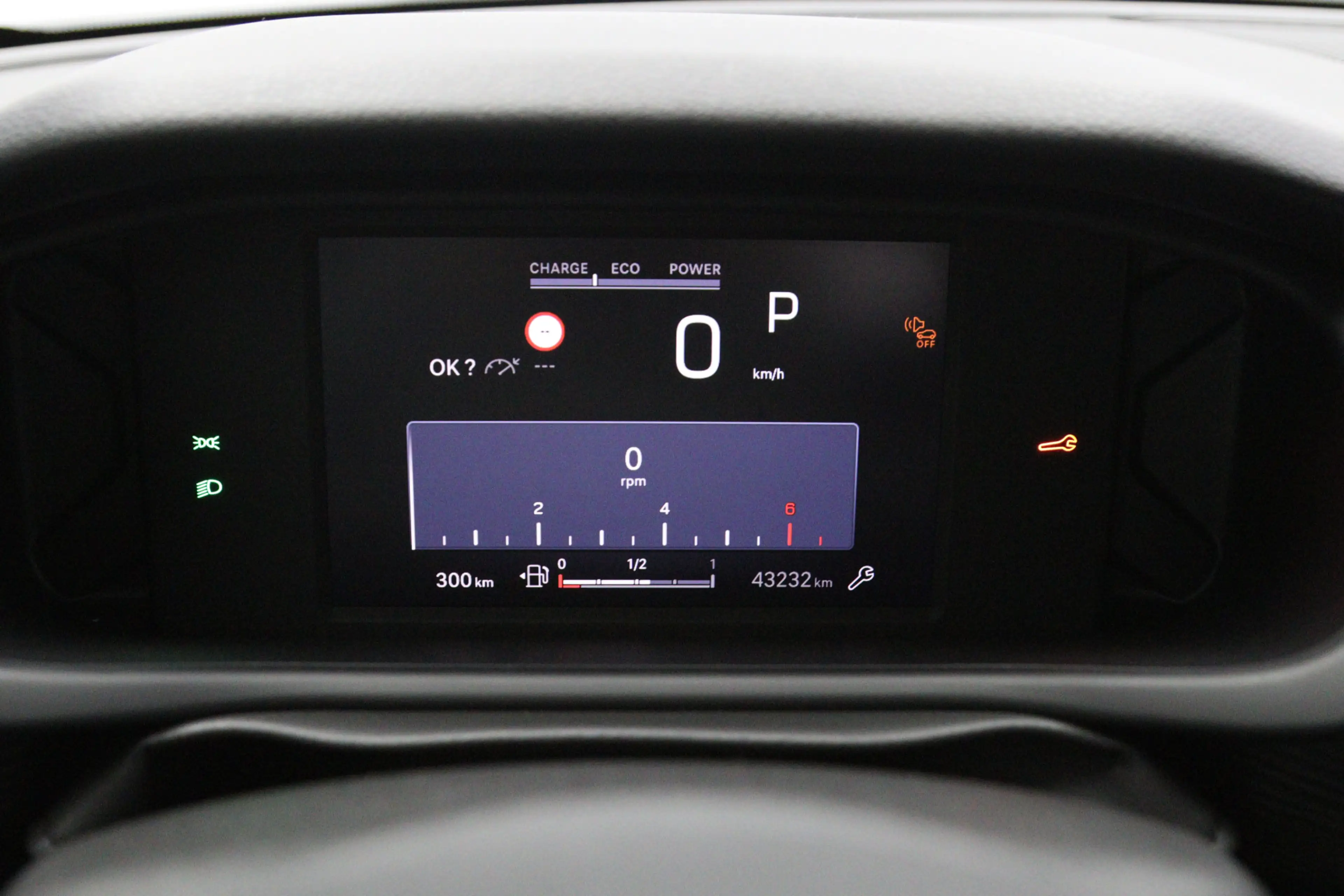 Jeep Avenger 1.2 e-Hybrid 110 PK Automaat Longitude, Carplay, C — photo 24