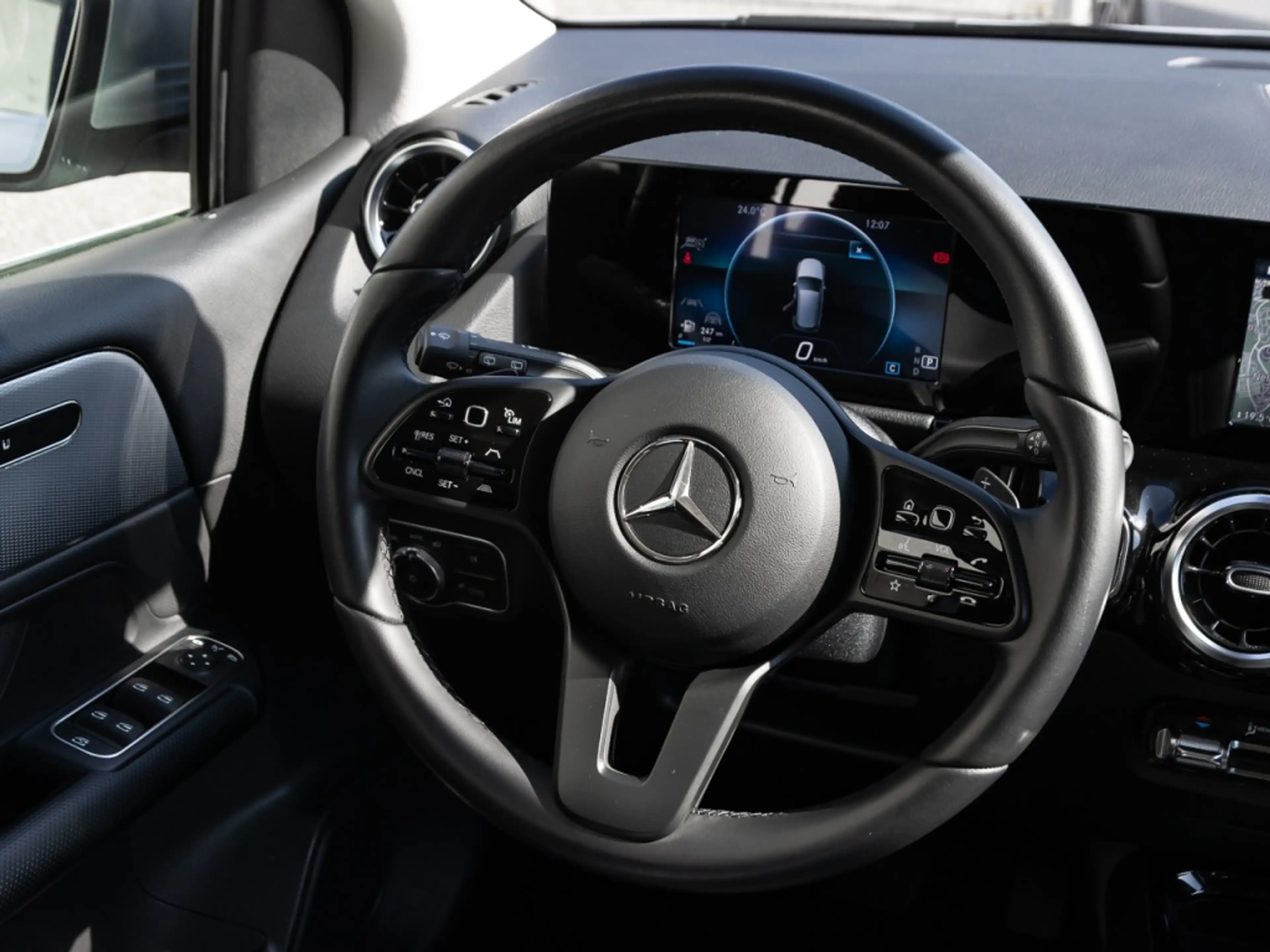 Mercedes-Benz B 220 d 4M *Cam*MBeam*ParkA*MBUX*Navi*FernLA*17" — photo 11