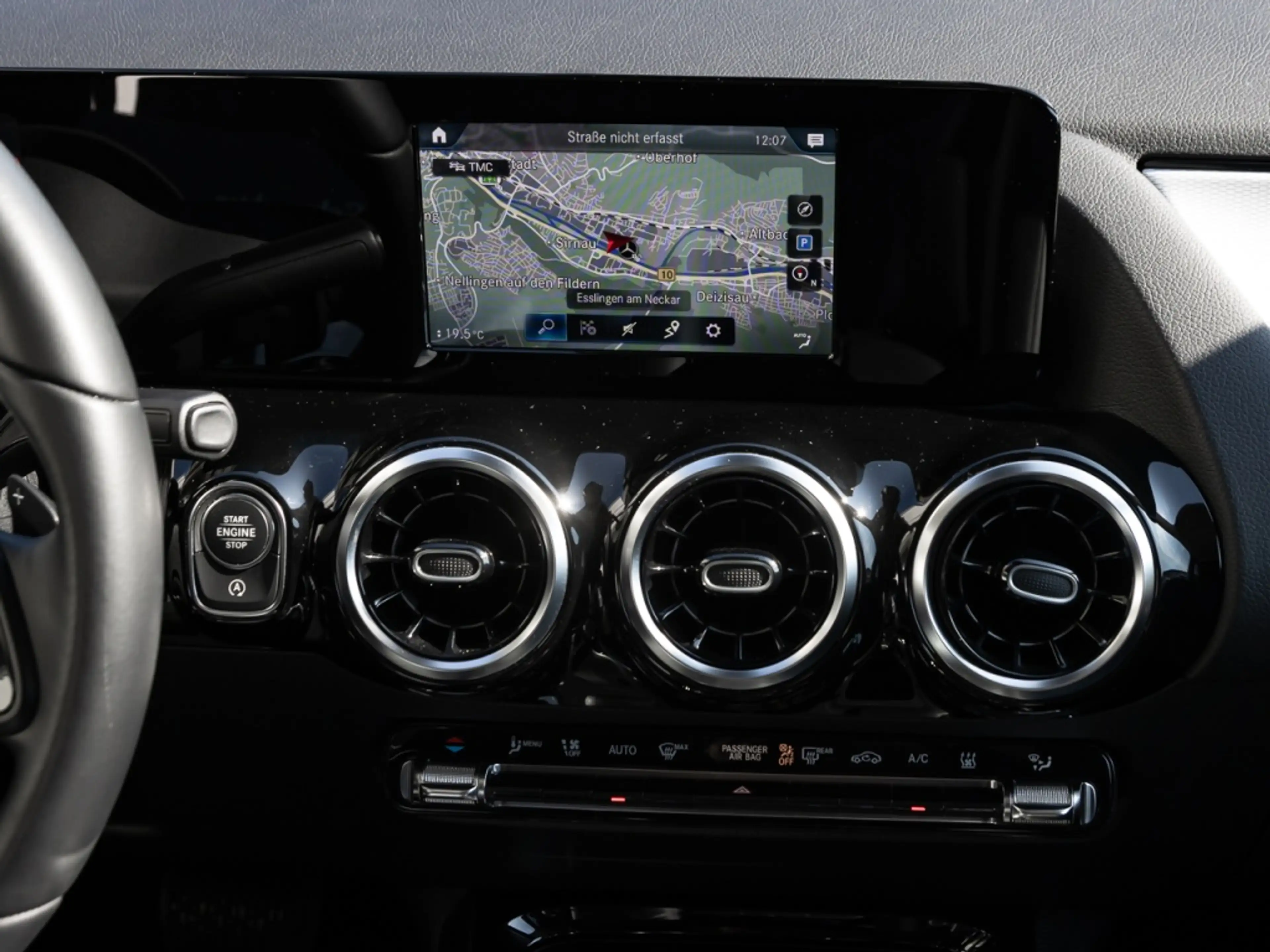 Mercedes-Benz B 220 d 4M *Cam*MBeam*ParkA*MBUX*Navi*FernLA*17" — photo 12