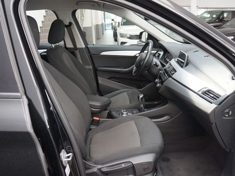 BMW X1 sDrive18i Advantage Navi PDc Sitzhz Tempomat — photo 12