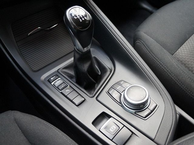 BMW X1 sDrive18i Advantage Navi PDc Sitzhz Tempomat — photo 10