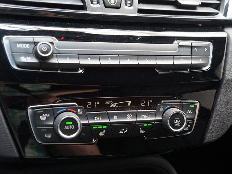 BMW X1 sDrive18i Advantage Navi PDc Sitzhz Tempomat — photo 9