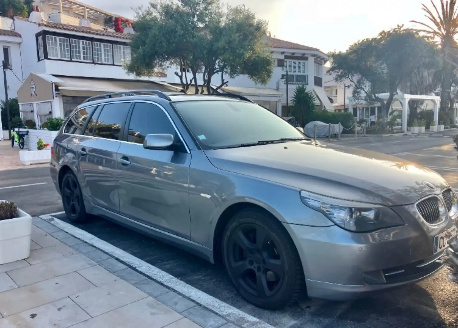 BMW 530 Touring 530xd 235ch Première A - 2