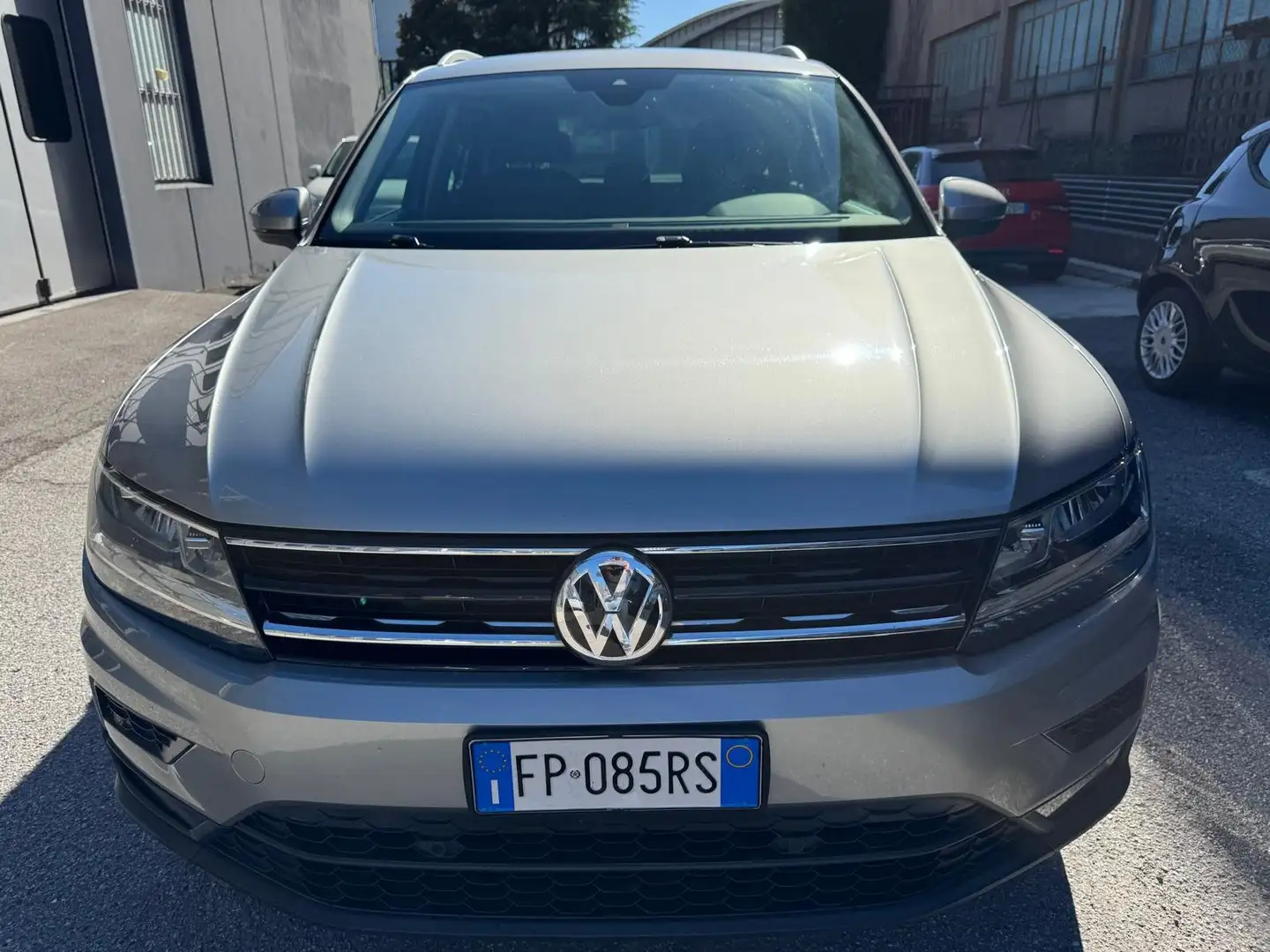 Volkswagen Tiguan 1.6 TDI Business*EURO6*NAVI*CERCHI - 2