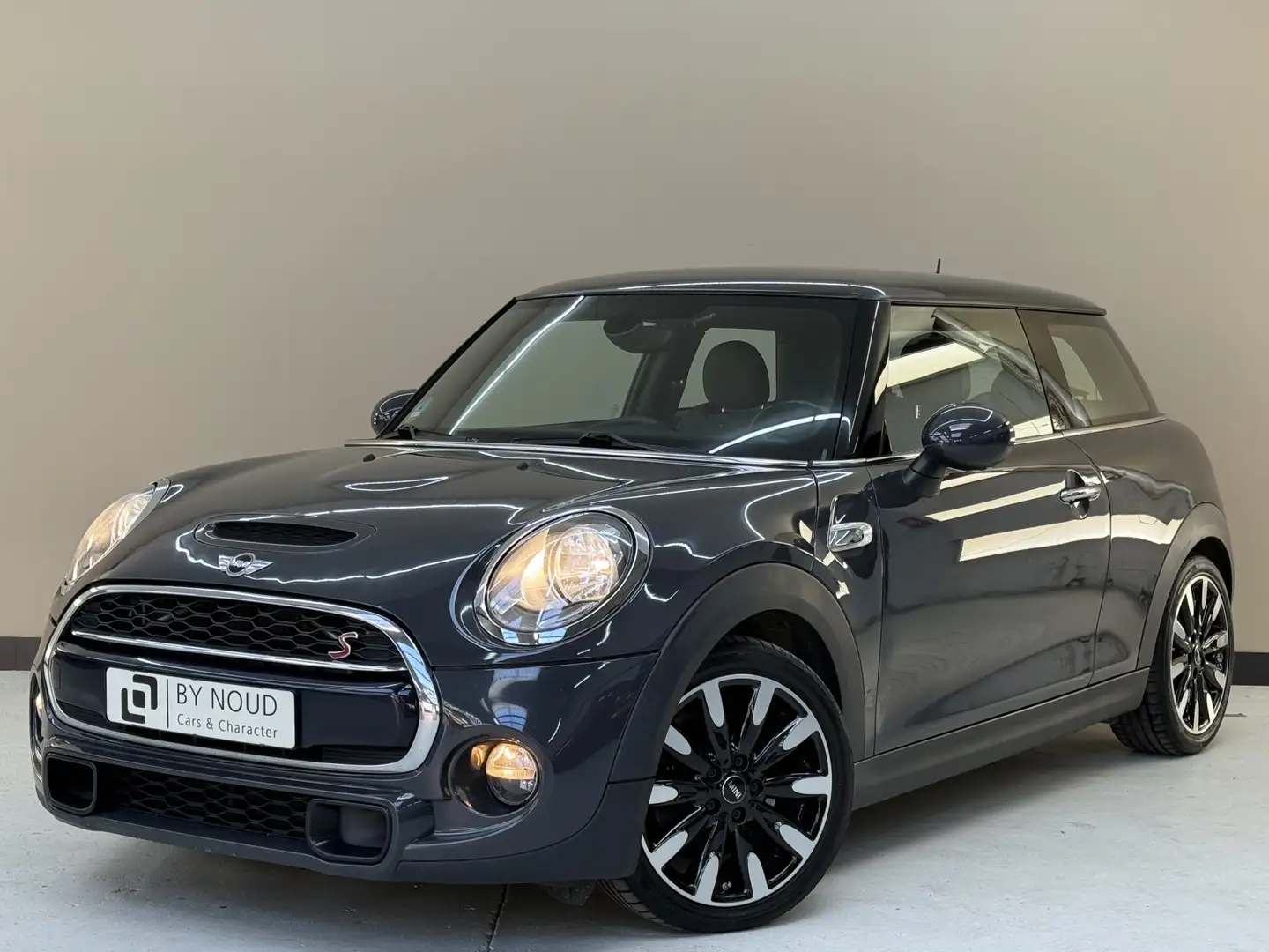 MINI Cooper S Mini 2.0 192Pk, 2014, 2de eigenaar, Navigatie, Gro Grijs - 1