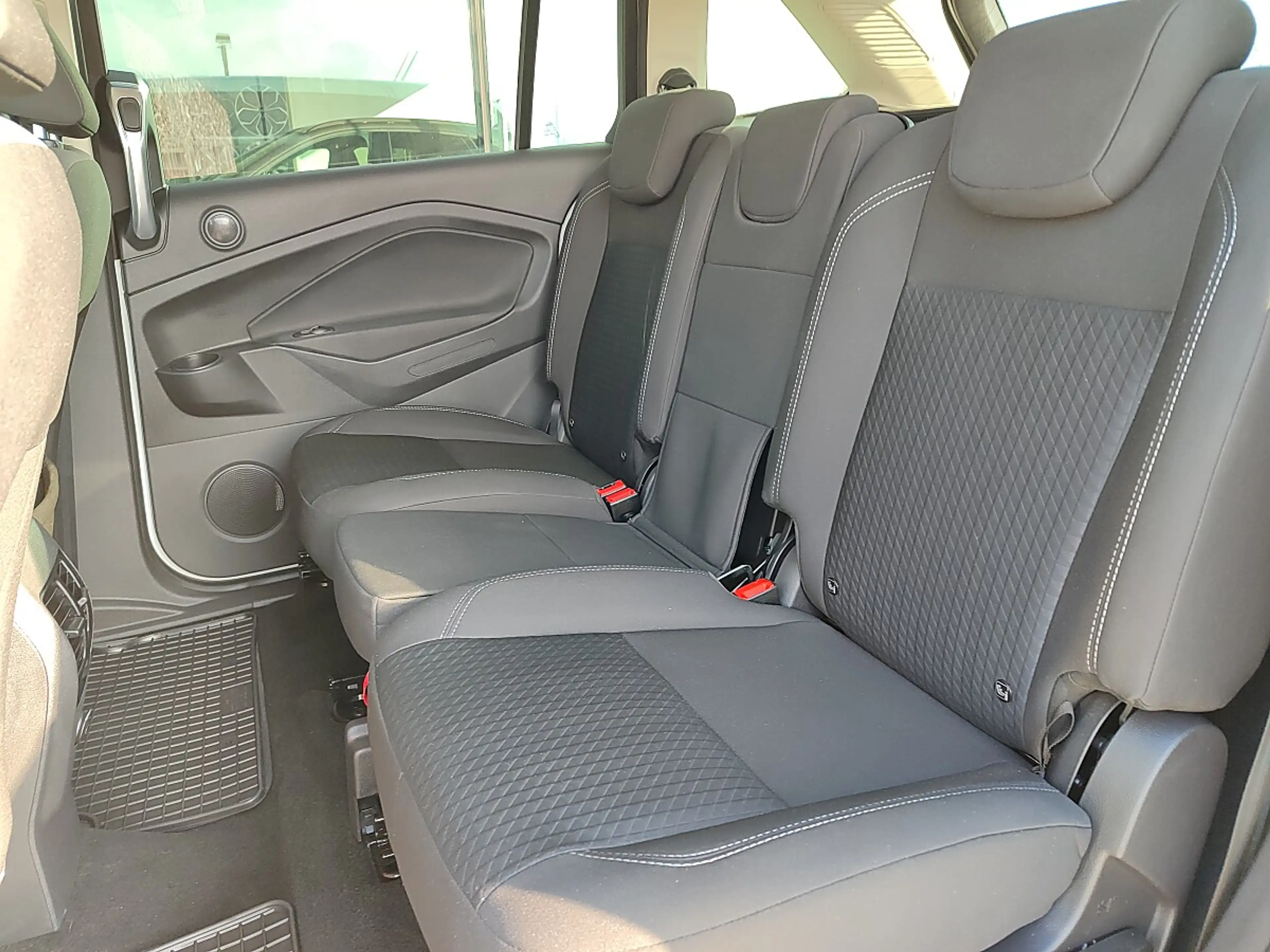 Ford Grand C-Max Grand C-MAX Trend 1,0 EcoBoost S/S — photo 10
