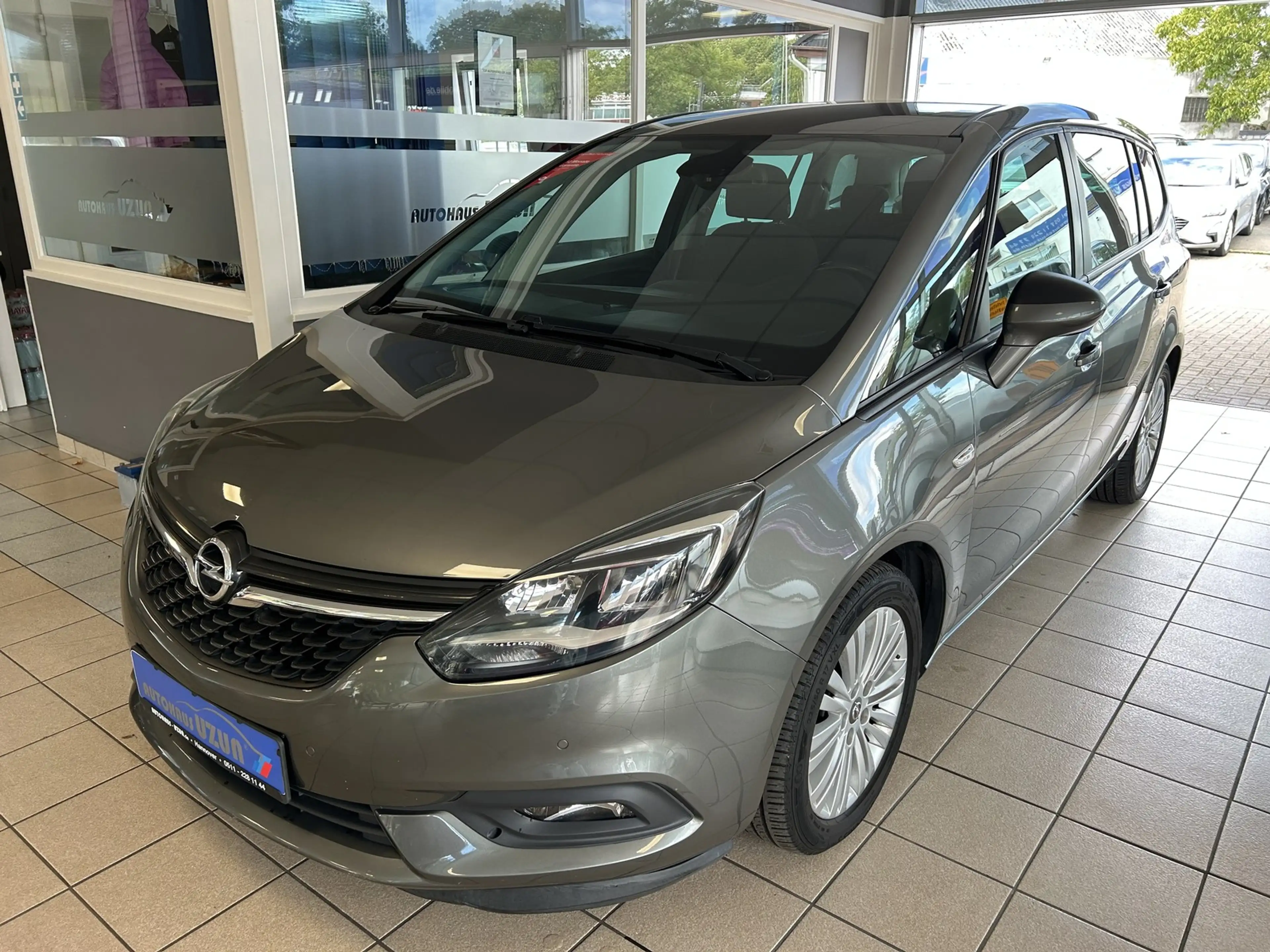 Opel Zafira Tourer ecoFlex 7-Sitzer Navi Klima 2.Hand — photo 6