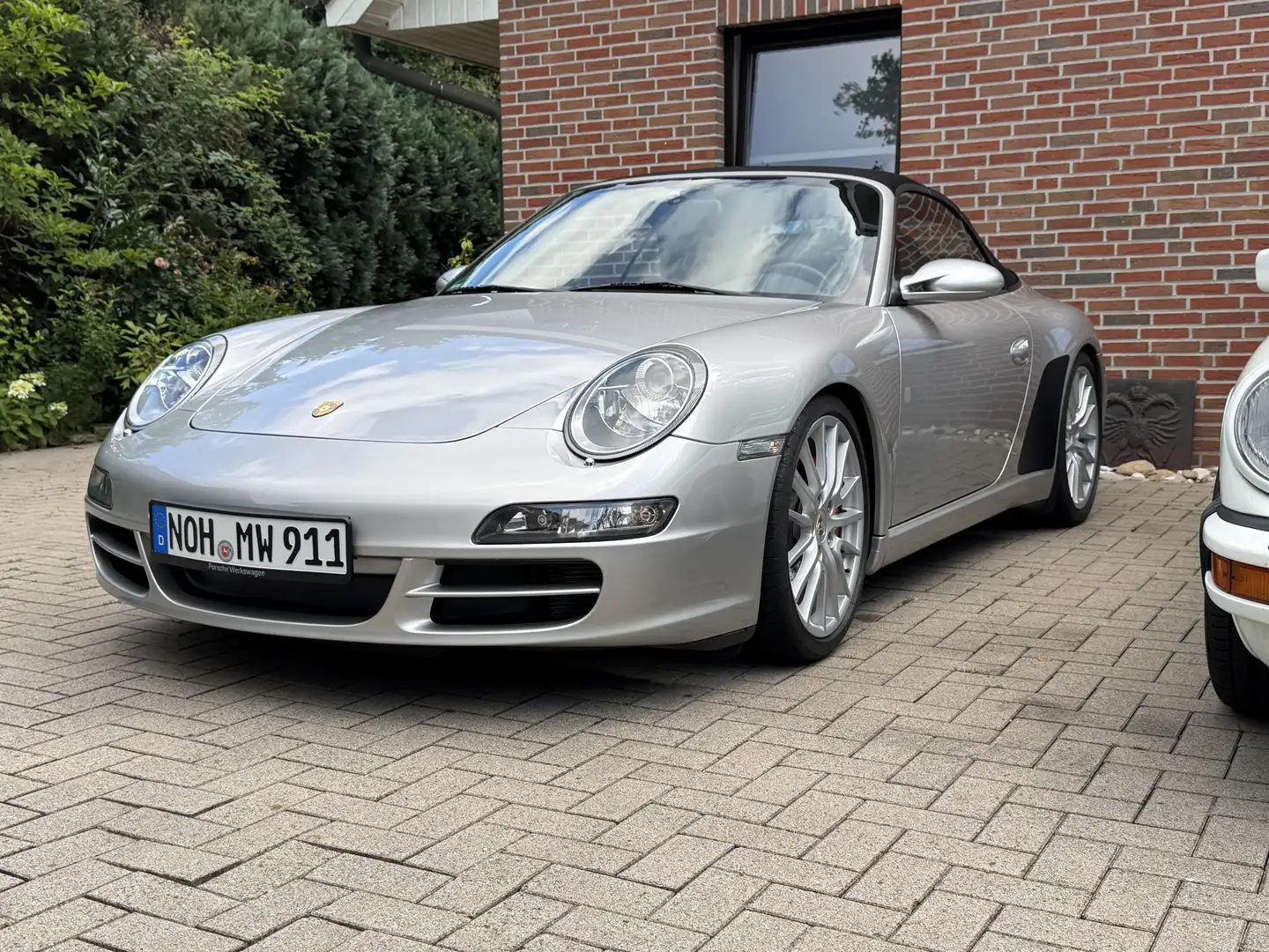 Porsche 997 911 Carrera S Cabriolet - 1