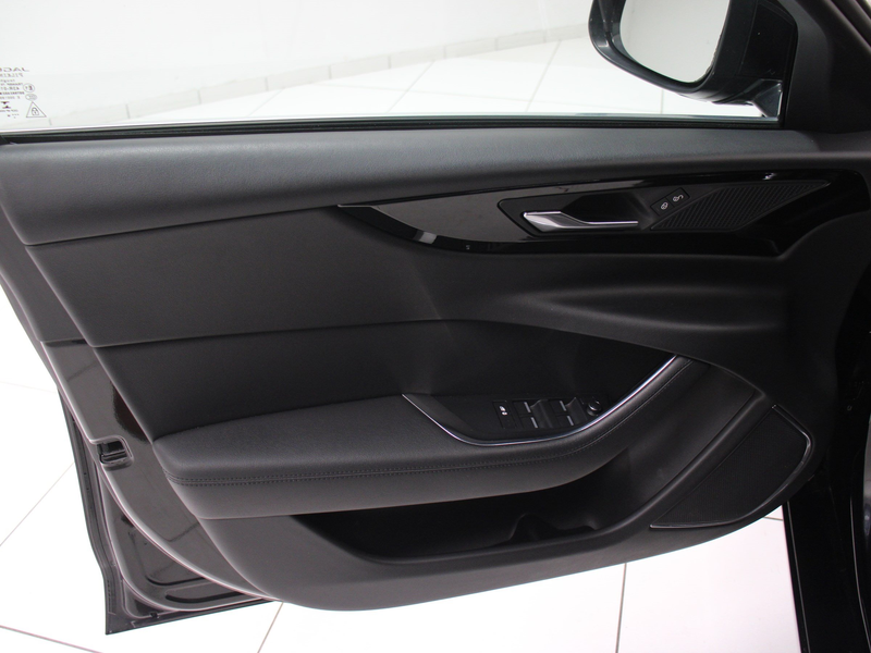 Jaguar XE D180 Aut. S LED SHZ PDC Navi el. Sitze Klima — photo 15