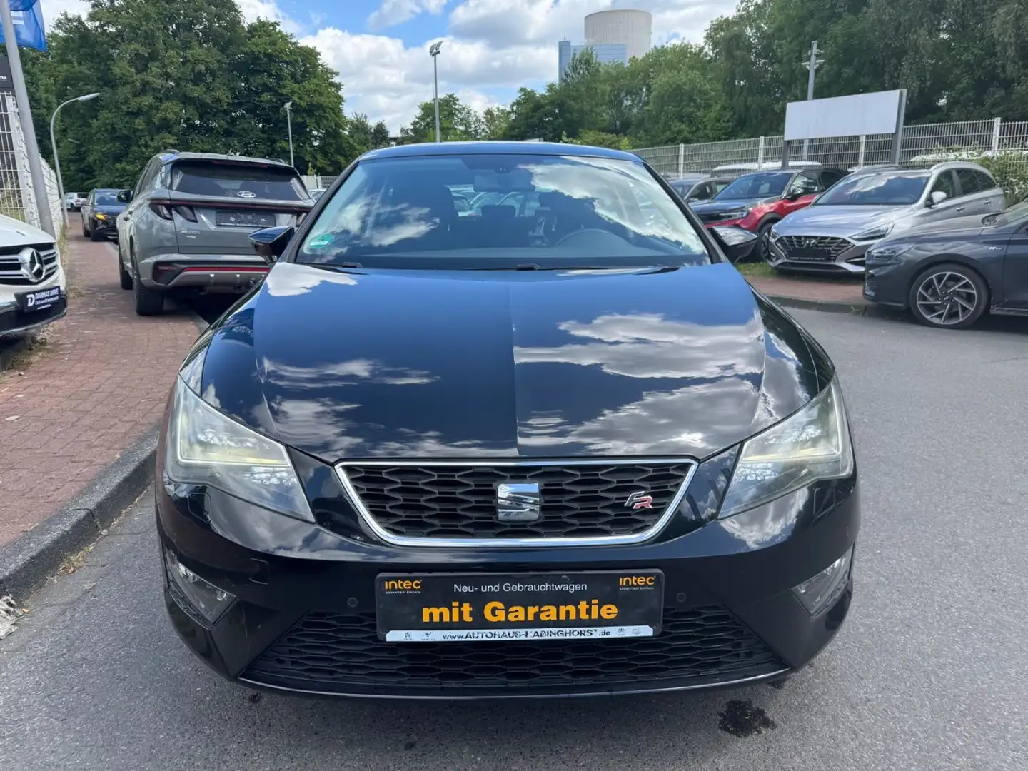 SEAT Leon FR/2.HAND/KLIMAAUT/T.LEDER/8XALU/TÜV-SERV.-NEU!! Schwarz - 2