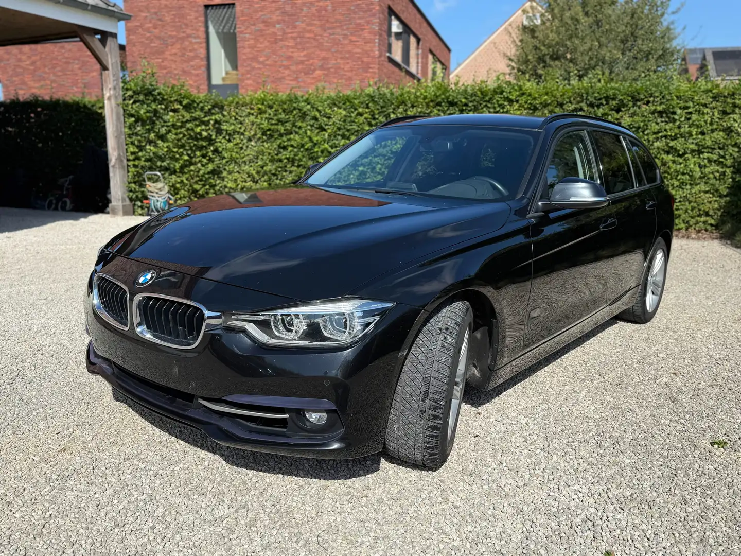 BMW 318 318i Touring Aut. Sport Line Negru - 1