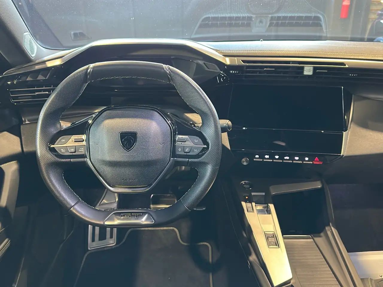 Peugeot 408 408 Plug-In Hybrid 225 e-EAT8 GT 16