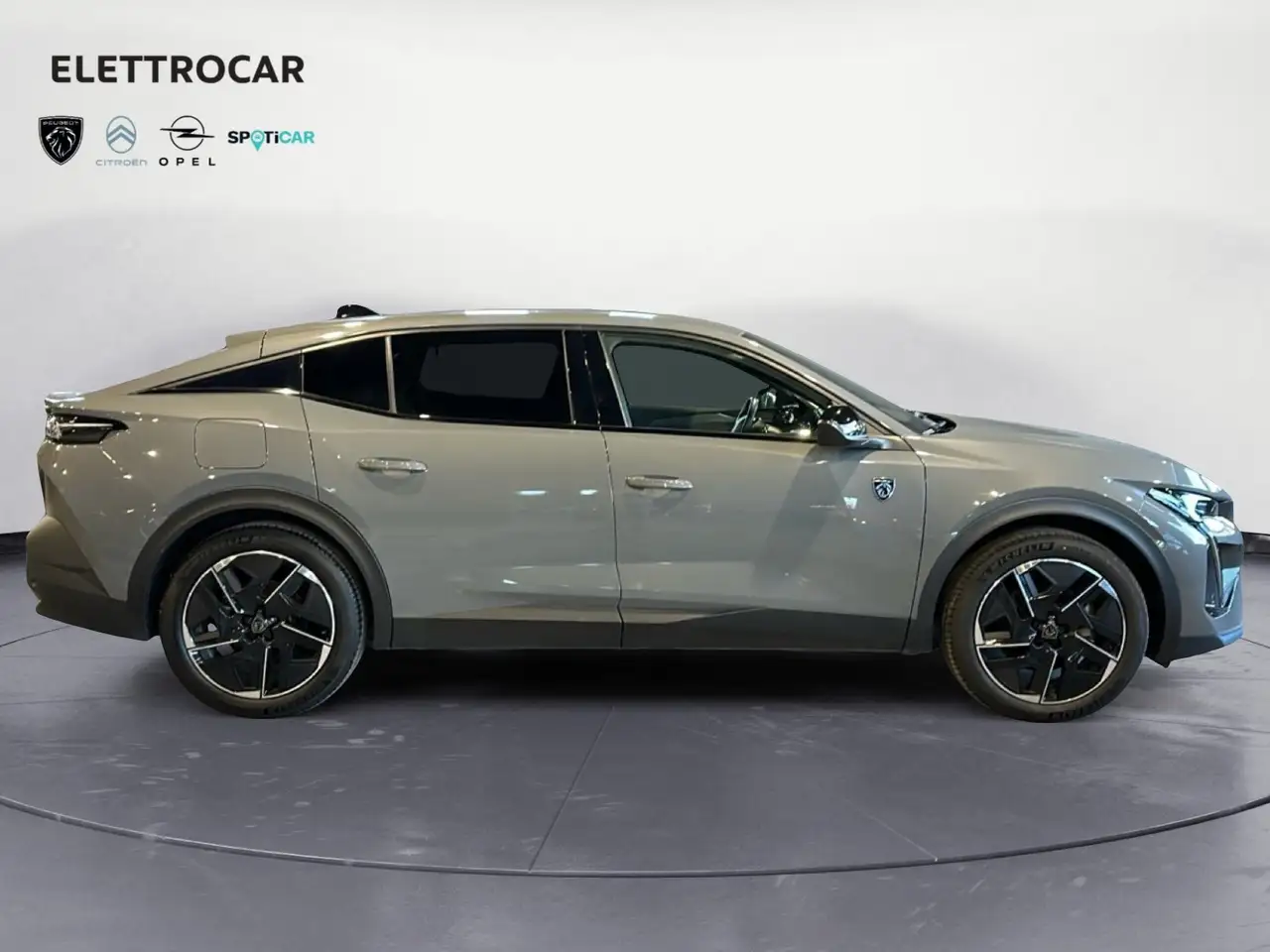 Peugeot 408 408 Plug-In Hybrid 225 e-EAT8 GT 7