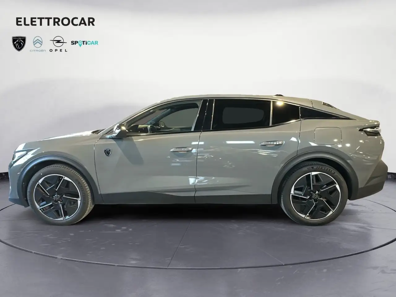 Peugeot 408 408 Plug-In Hybrid 225 e-EAT8 GT 2