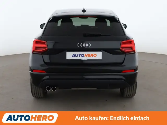 Audi Q2 view 5