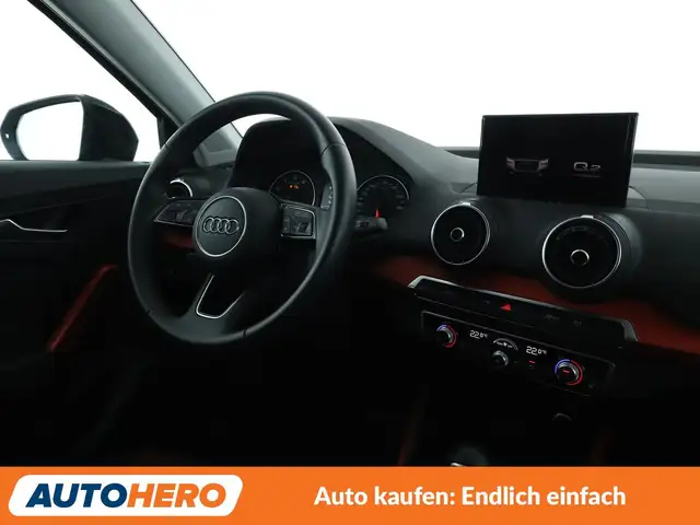 Audi Q2 view 13
