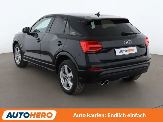 Audi Q2 view 4