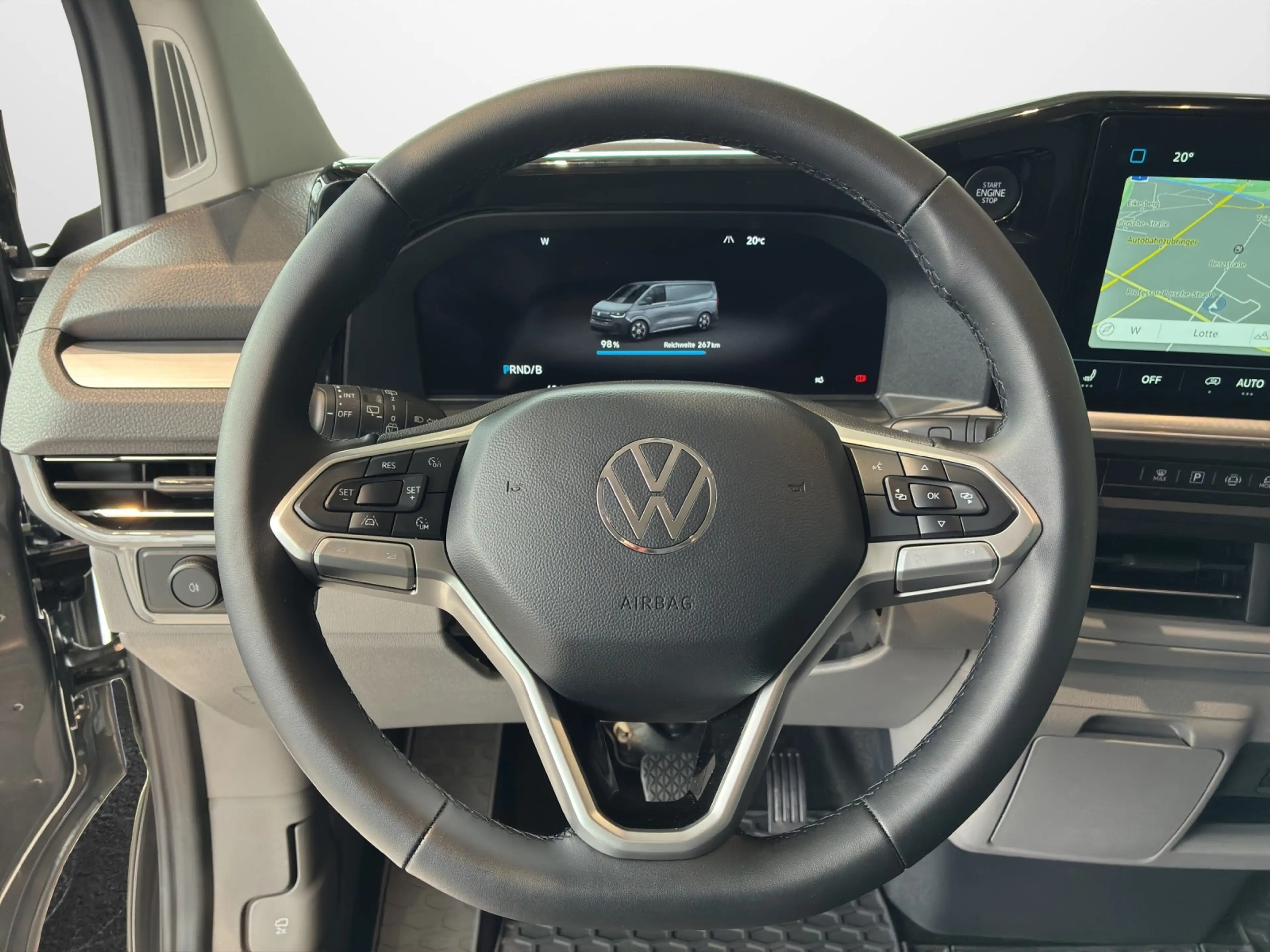 Volkswagen T7 Caravelle -e BEV Life 9-S — photo 9