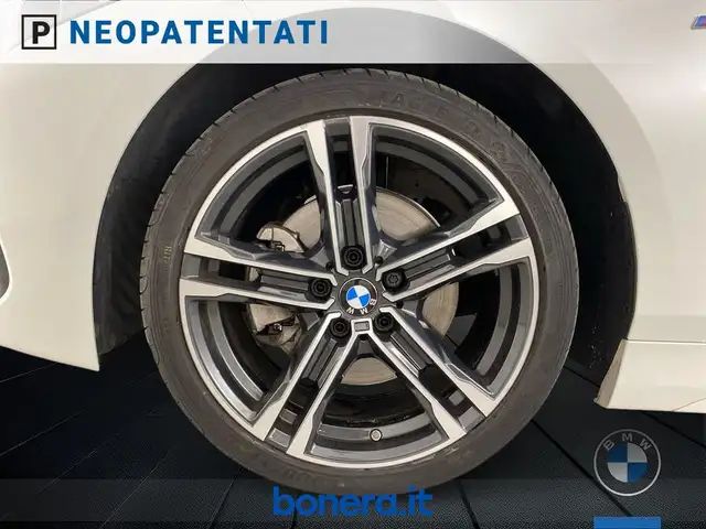 BMW 1 Series view 12