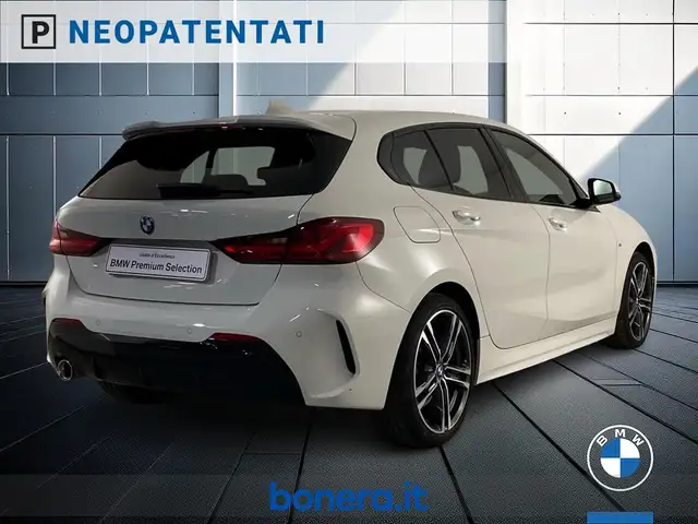 BMW 1 Series view 6