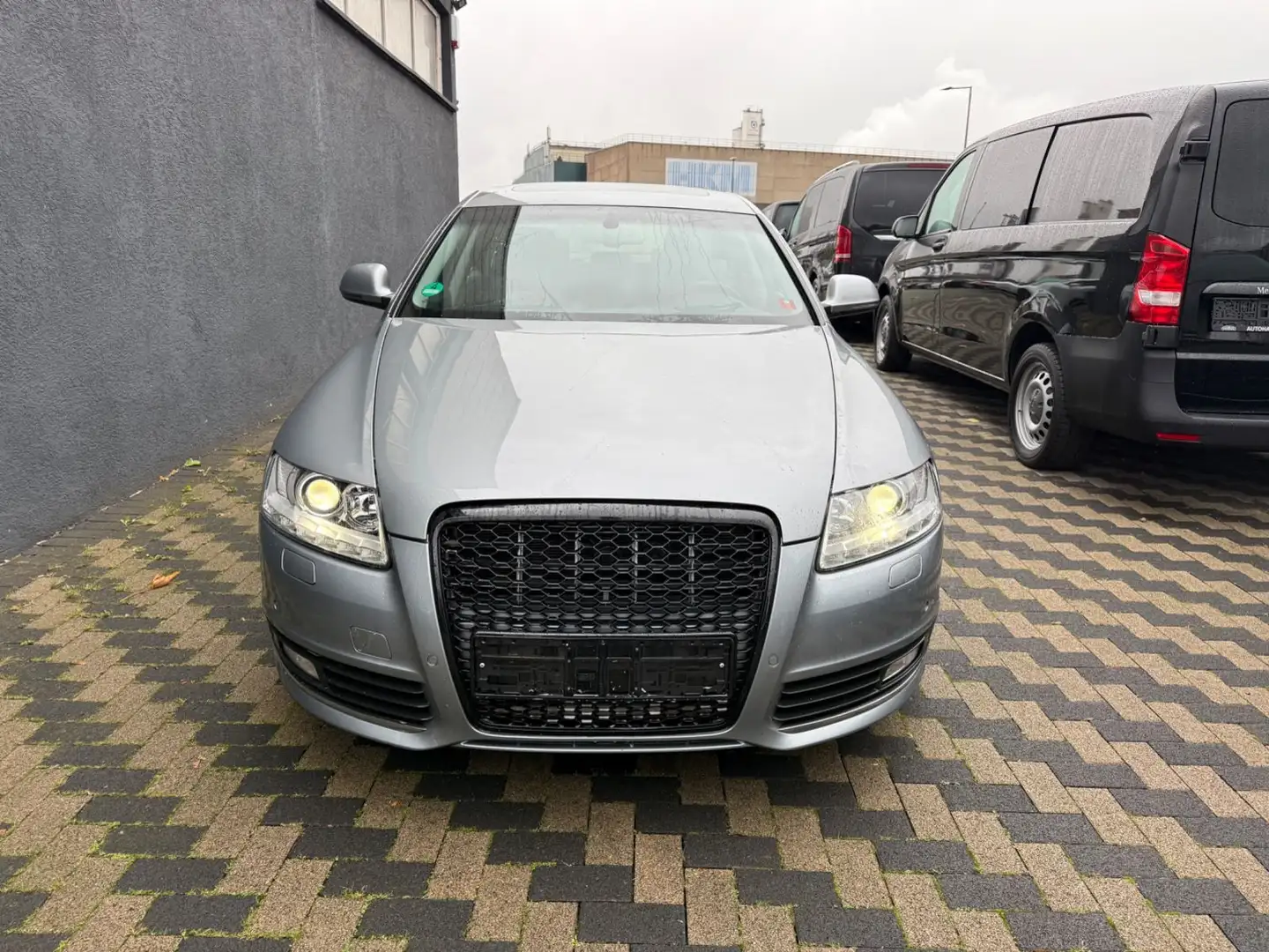 Audi A6 Lim. 2.0 TDI Navi S-Dach SHZ PDC Klima Grau - 2