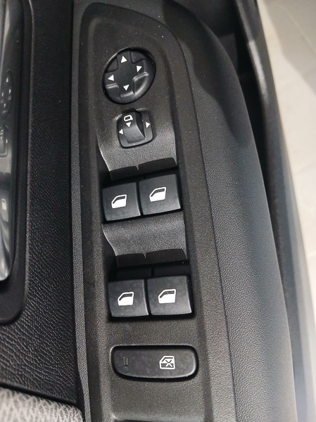 Citroen C4 1.2 PureTech 130 Plus LED SHZ 2xKlima Kam. LM — photo 9