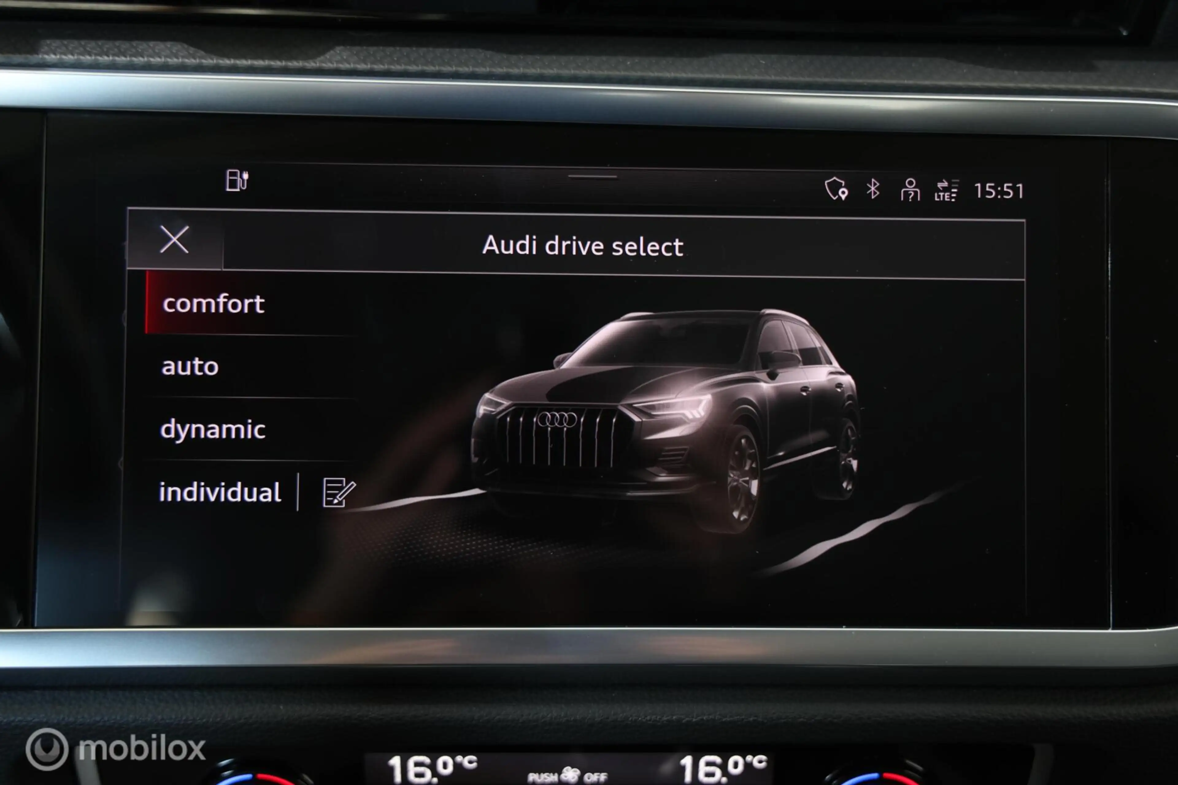 Audi Q3 45 TFSI e Advanced edition - Camera - Stoelverwarm — photo 23